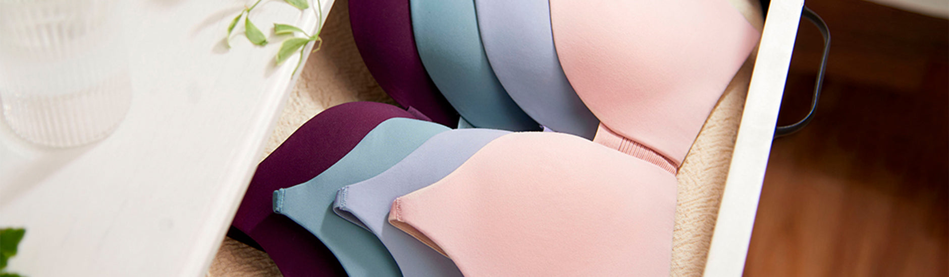 Minimalist Lingerie Made Easy: A Beginner’s Guide to a Capsule Wardrobe