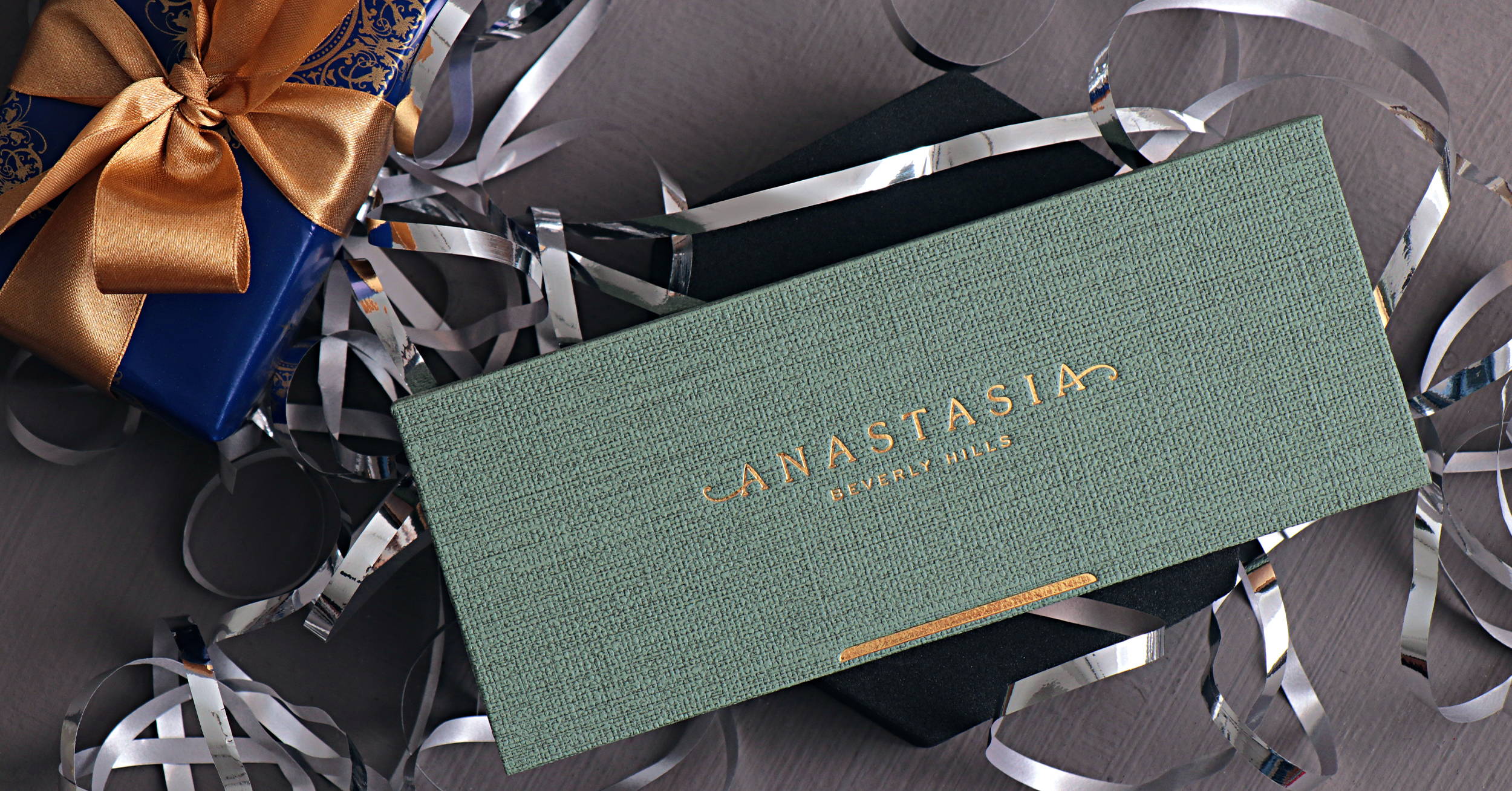 Editor's Picks: Last-Minute Gift Shopping at Rustans.com's 12.12 Sale