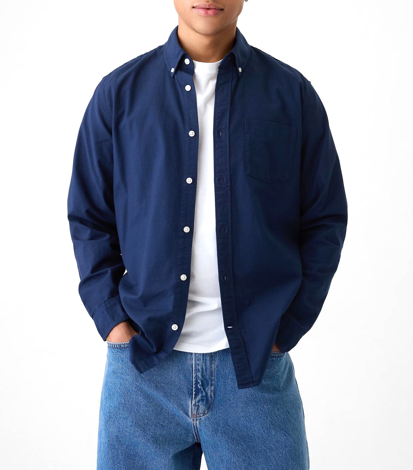 Classic Oxford Shirt in Standard Fit Tapestry Navy V2