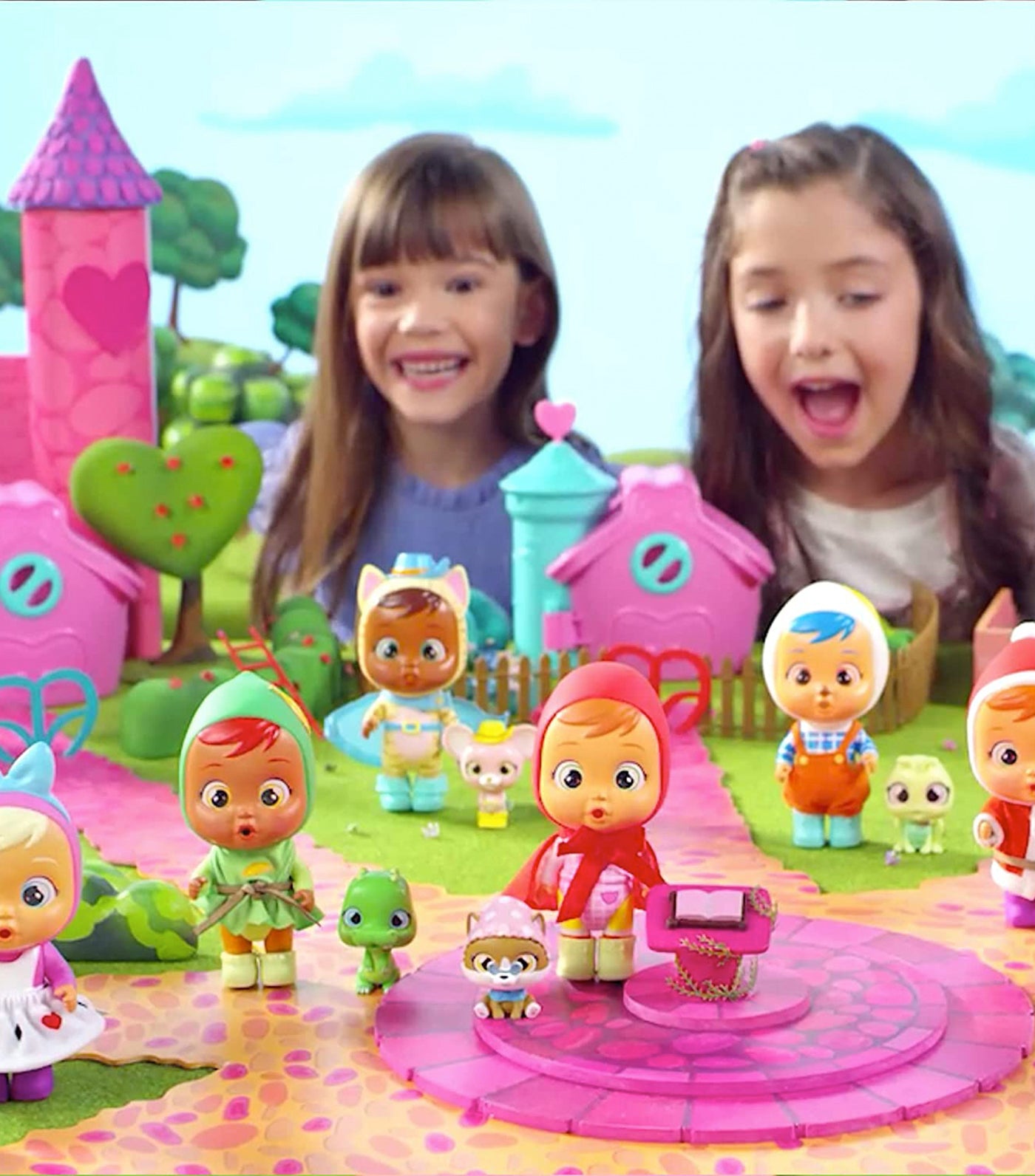 Magic Tears Storyland - 10 Surprise Accessories and Doll