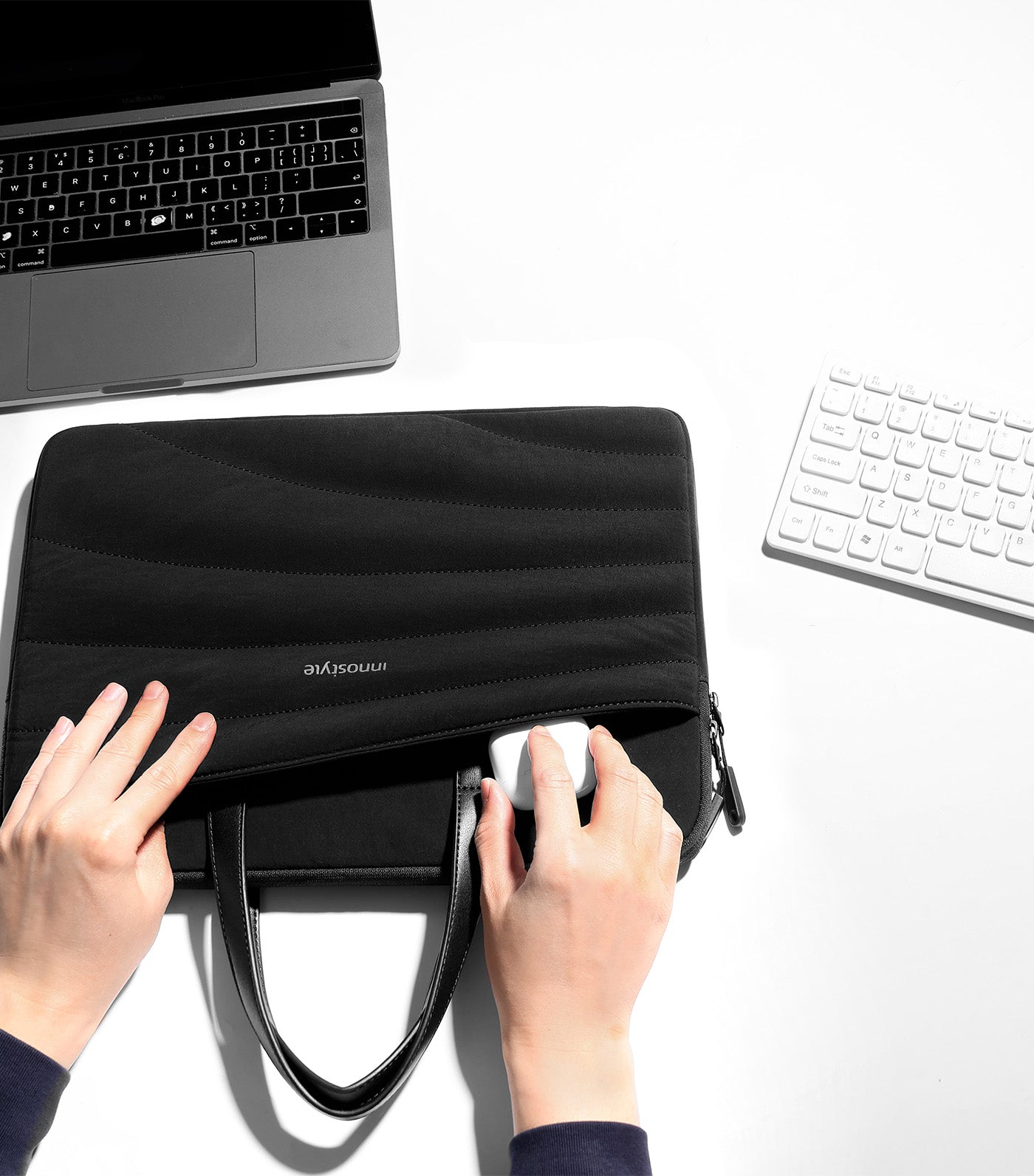 CarryLite Slim Laptop Sleeve
