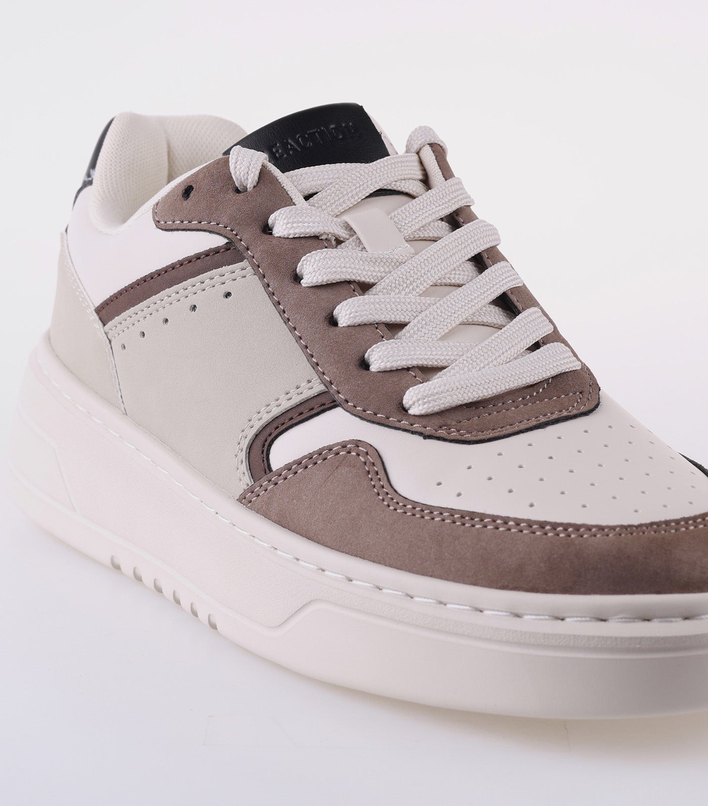 Dover Sneaker Oatmilk/Taupe/Cocoa/Black