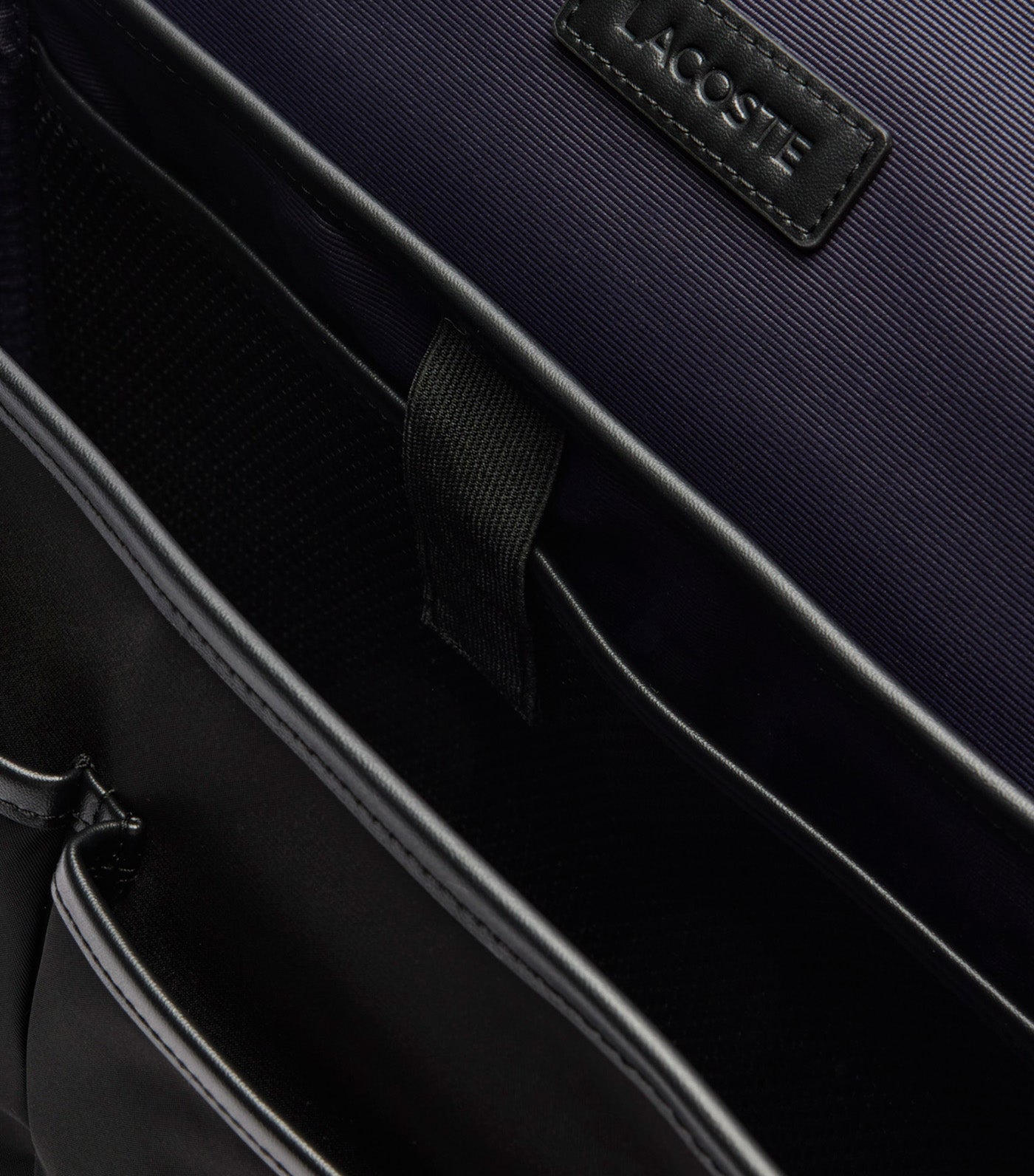 Classic Flap Close Satchel Noir