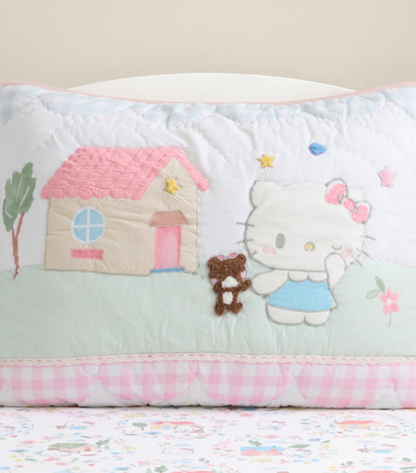 Hello Kitty® Cottage Quilt & Shams