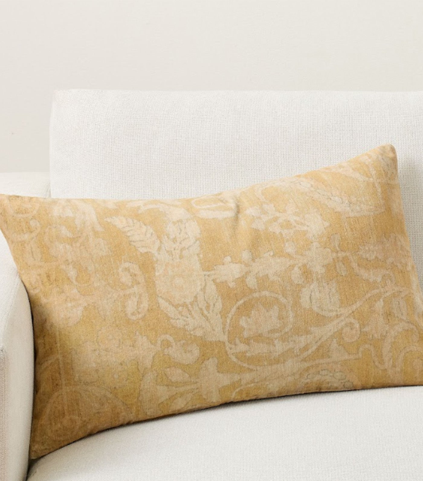 Rory Velvet Lumbar Pillow Straw