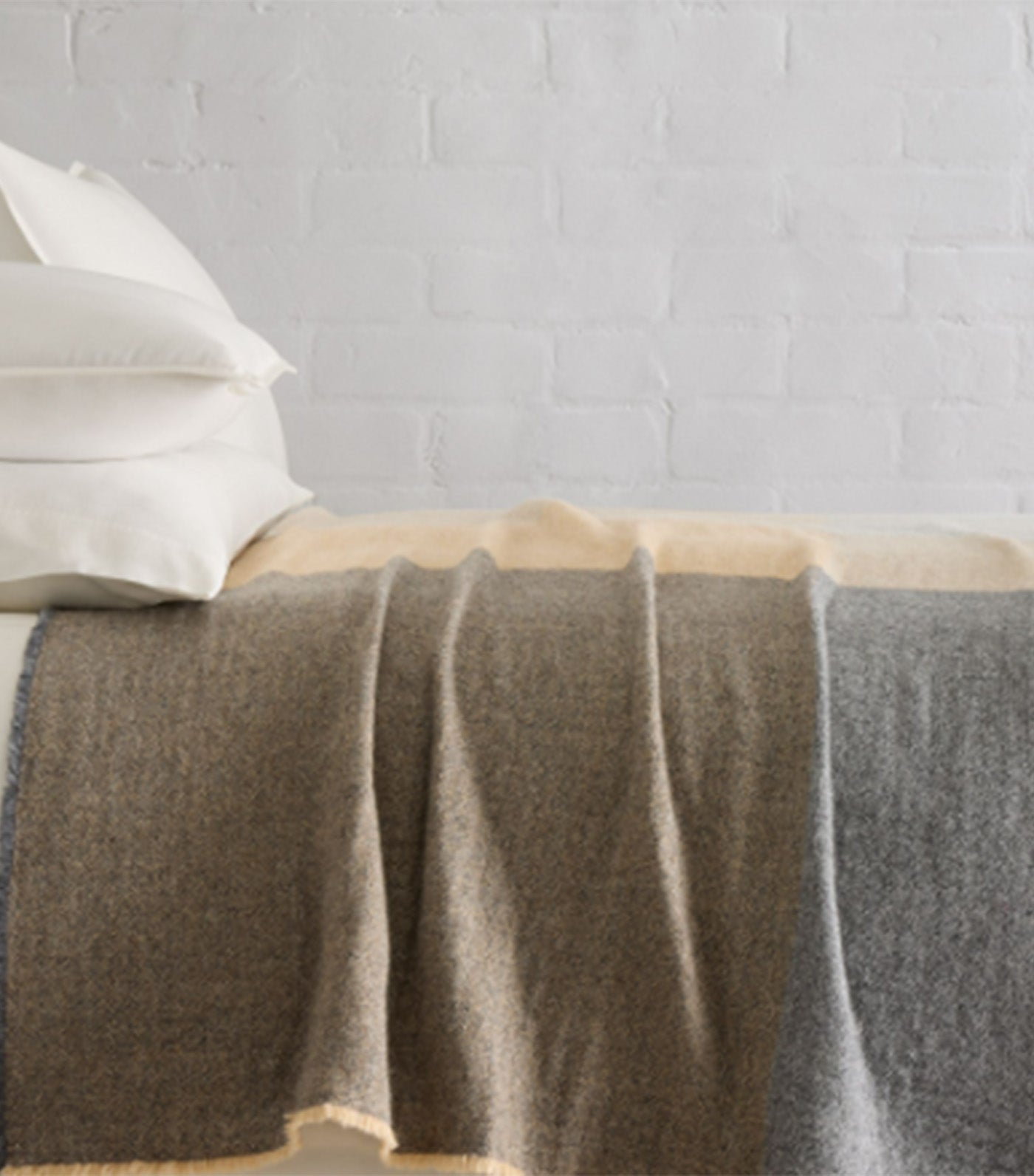 Colorblock Wool Bed Blanket Gray