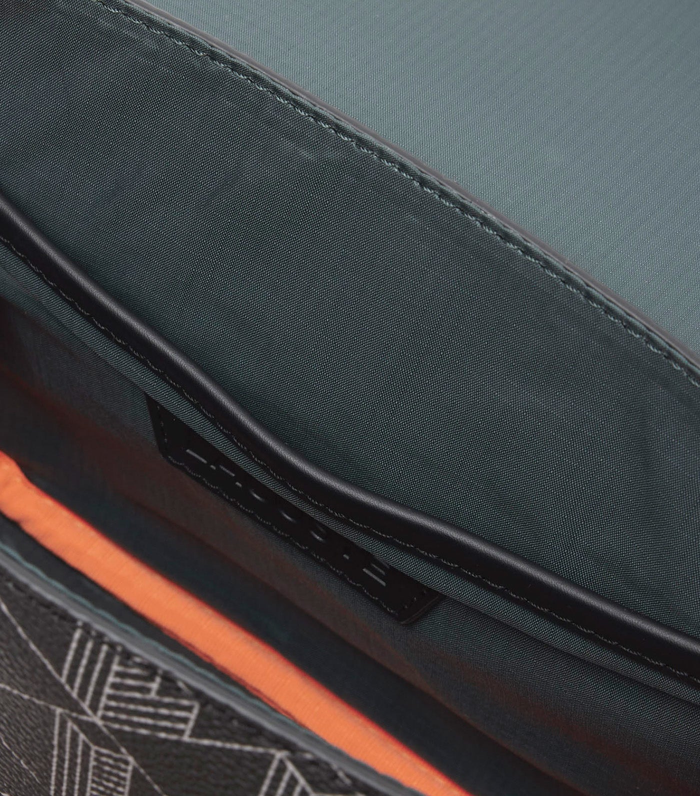 Lacoste The Blend Shoulder Bag Monogram Noir Gris