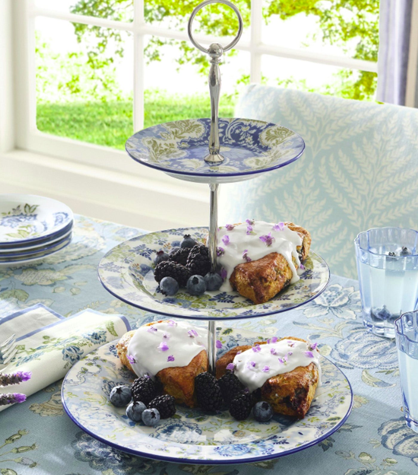 Kravet Jardin Stoneware Tiered Stand Multi