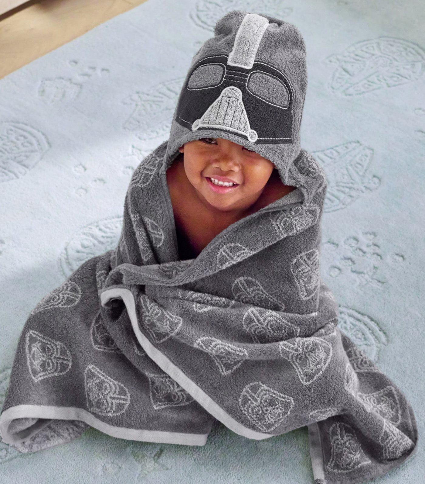 Star Wars™ Darth Vader Kid Hooded Towel Multi