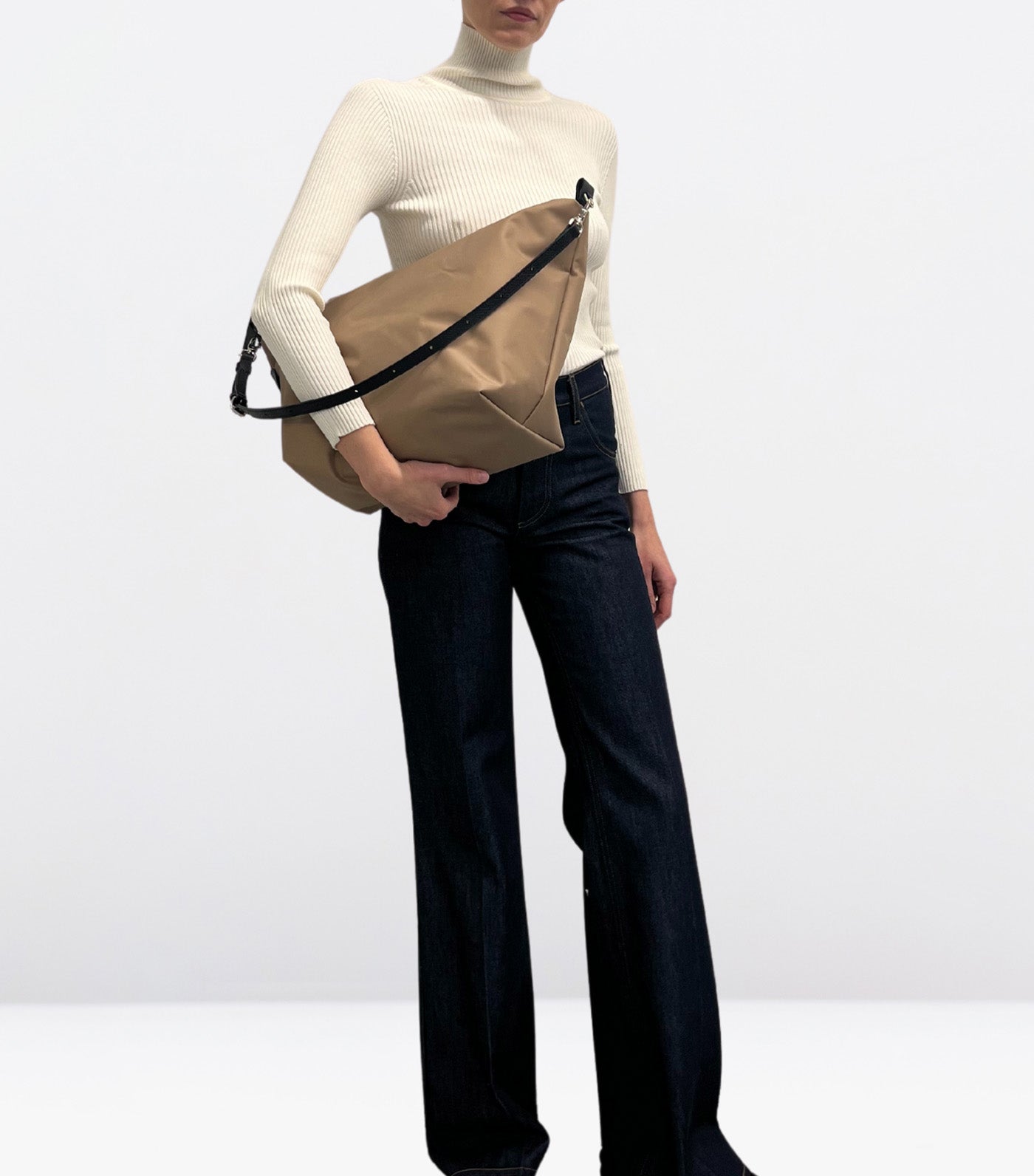 Le Slouchy Hobo bag M Cognac