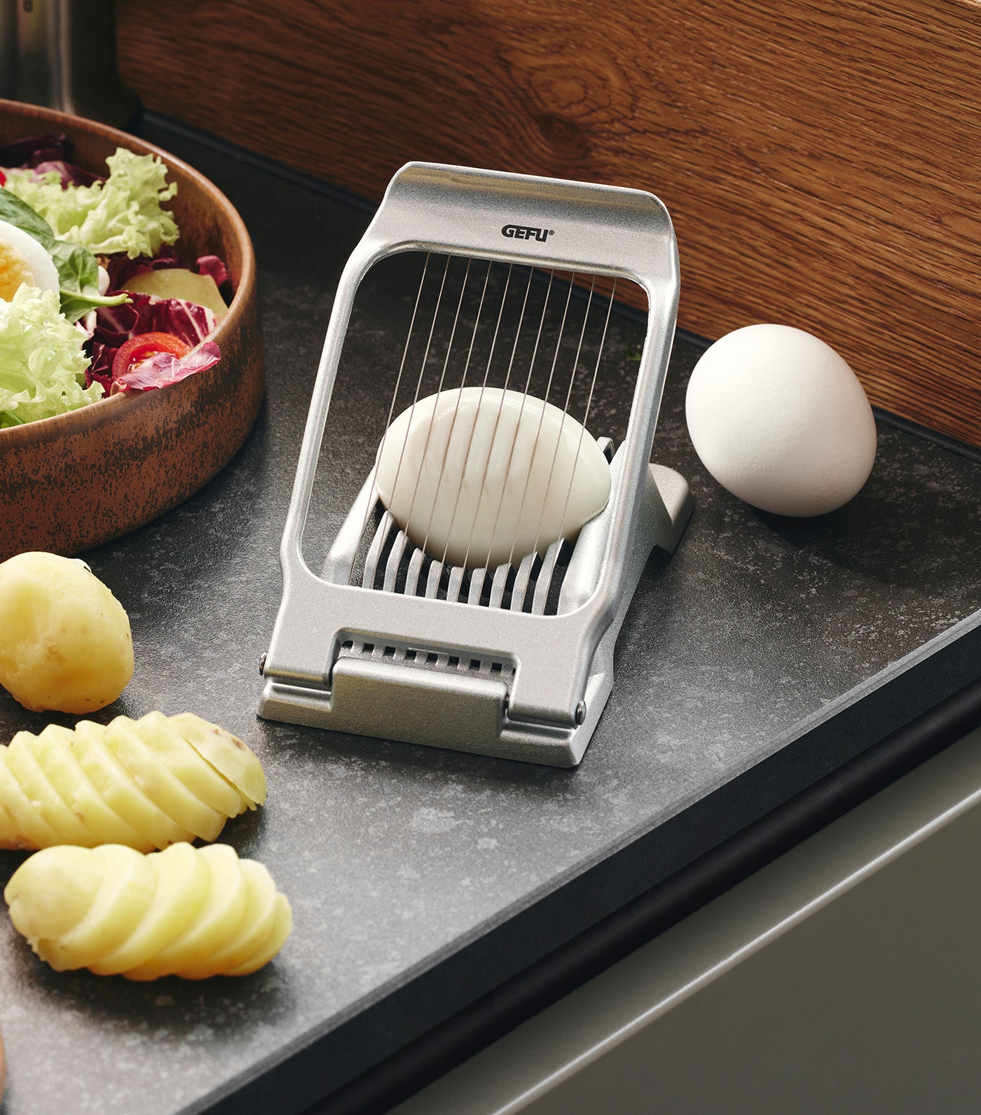 Eggi Egg slicer