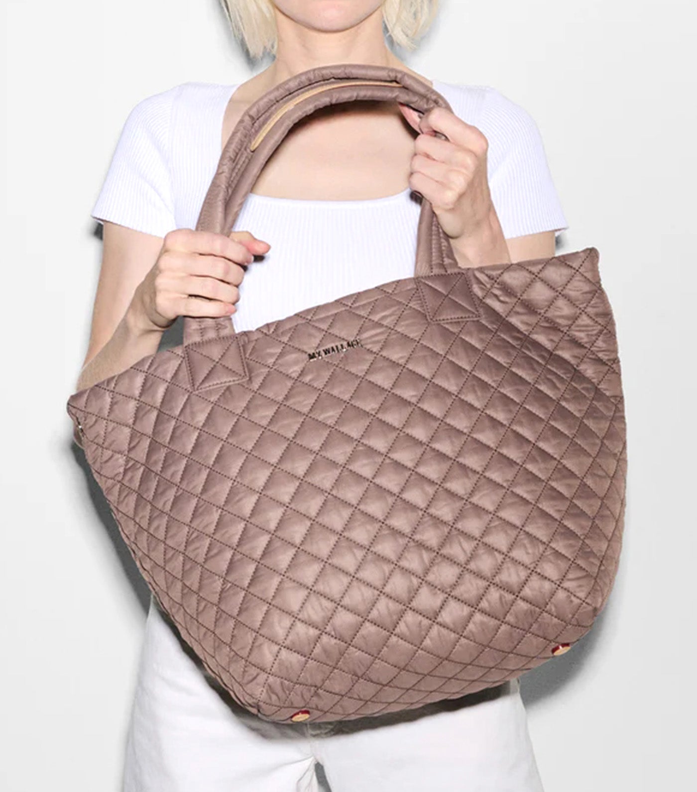 Medium Metro Tote Deluxe