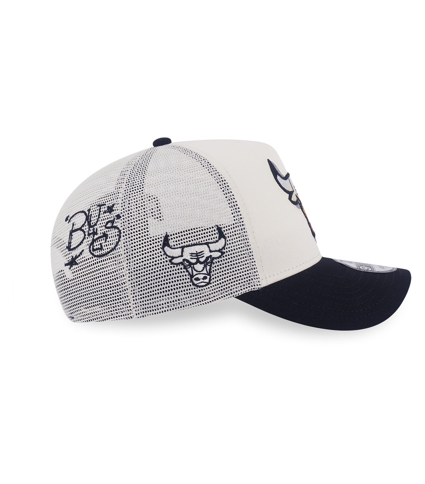 Chicago Bulls League Mix 9FORTY A-Frame Trucker Cap Chrome White