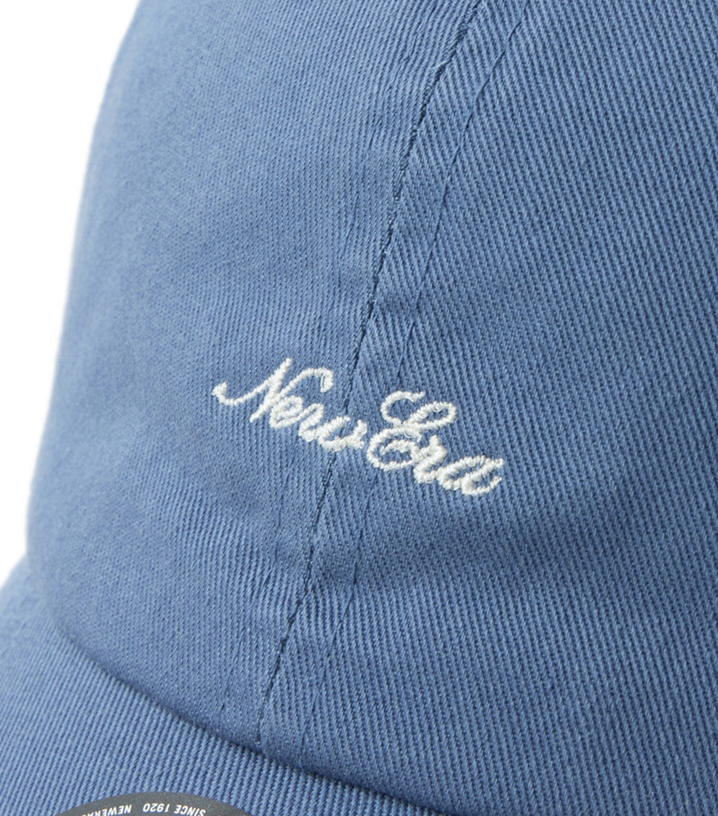 Casual Classic Strap Logo