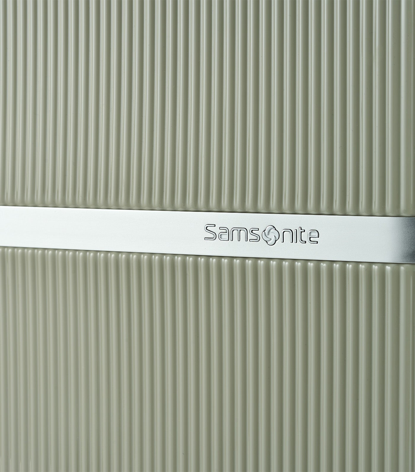 Samsonite Minter Spinner Glossy Sage Green 80/30 Trunk