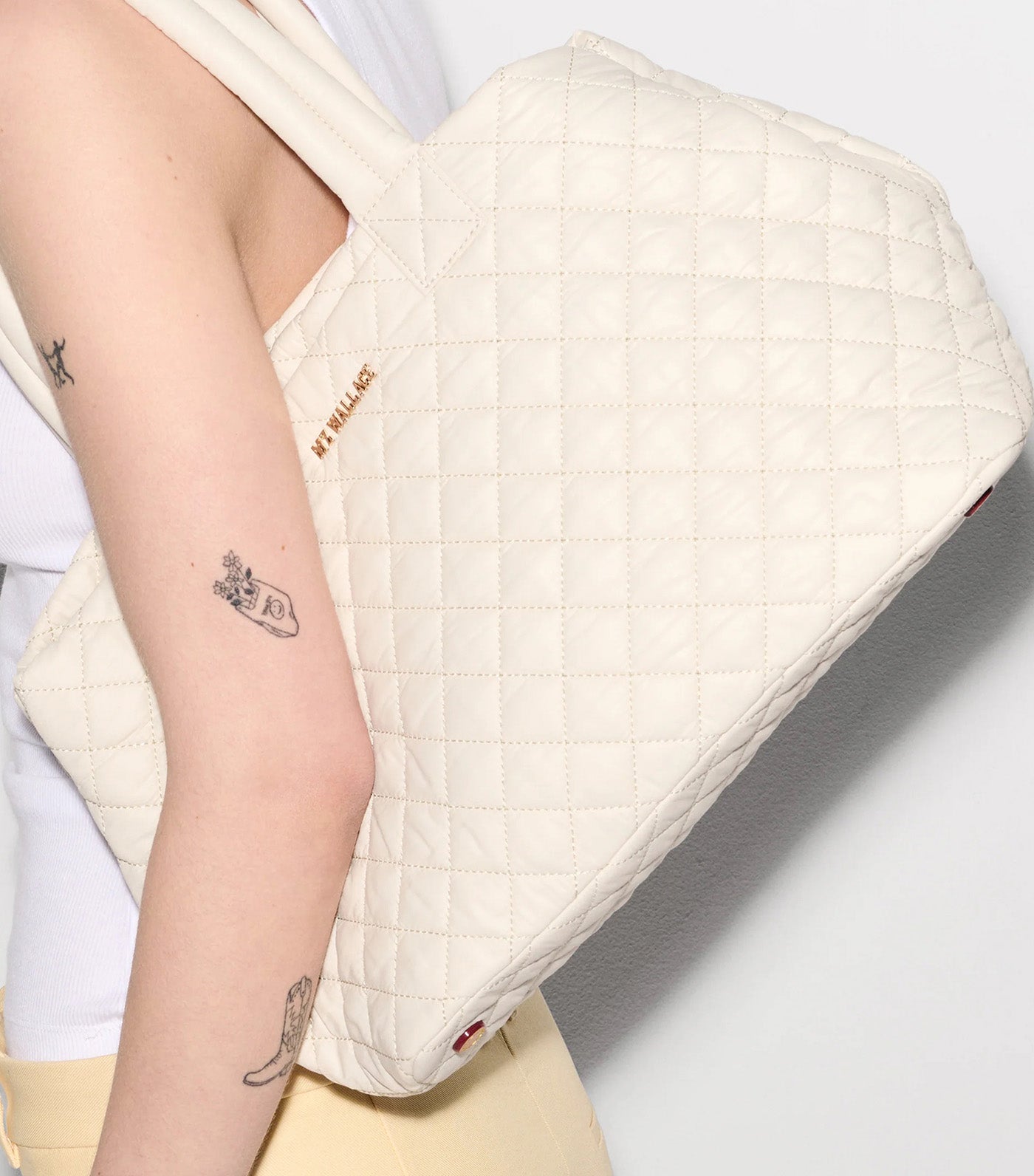 Medium Metro City Tote