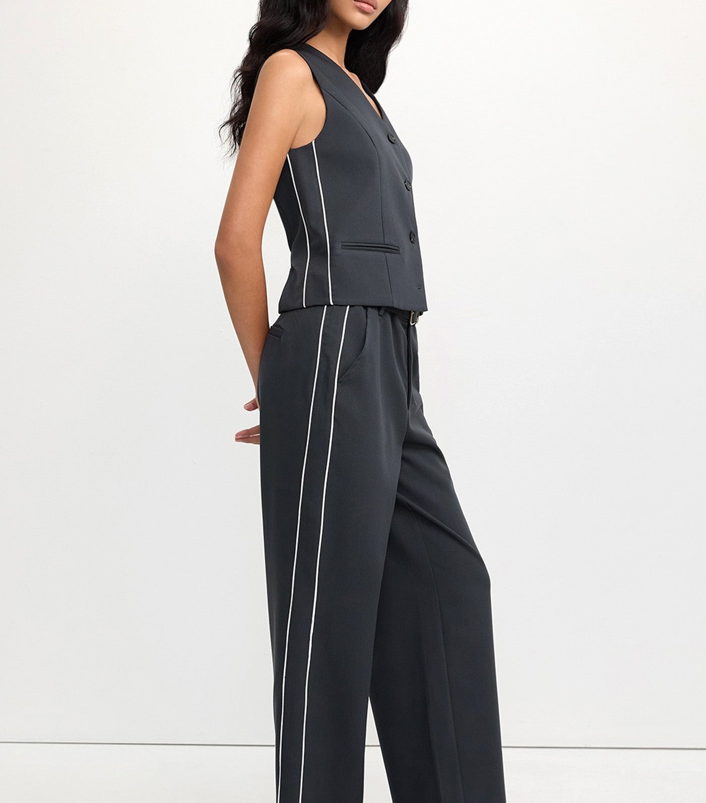 Contrast Trim Vest Dark Gray