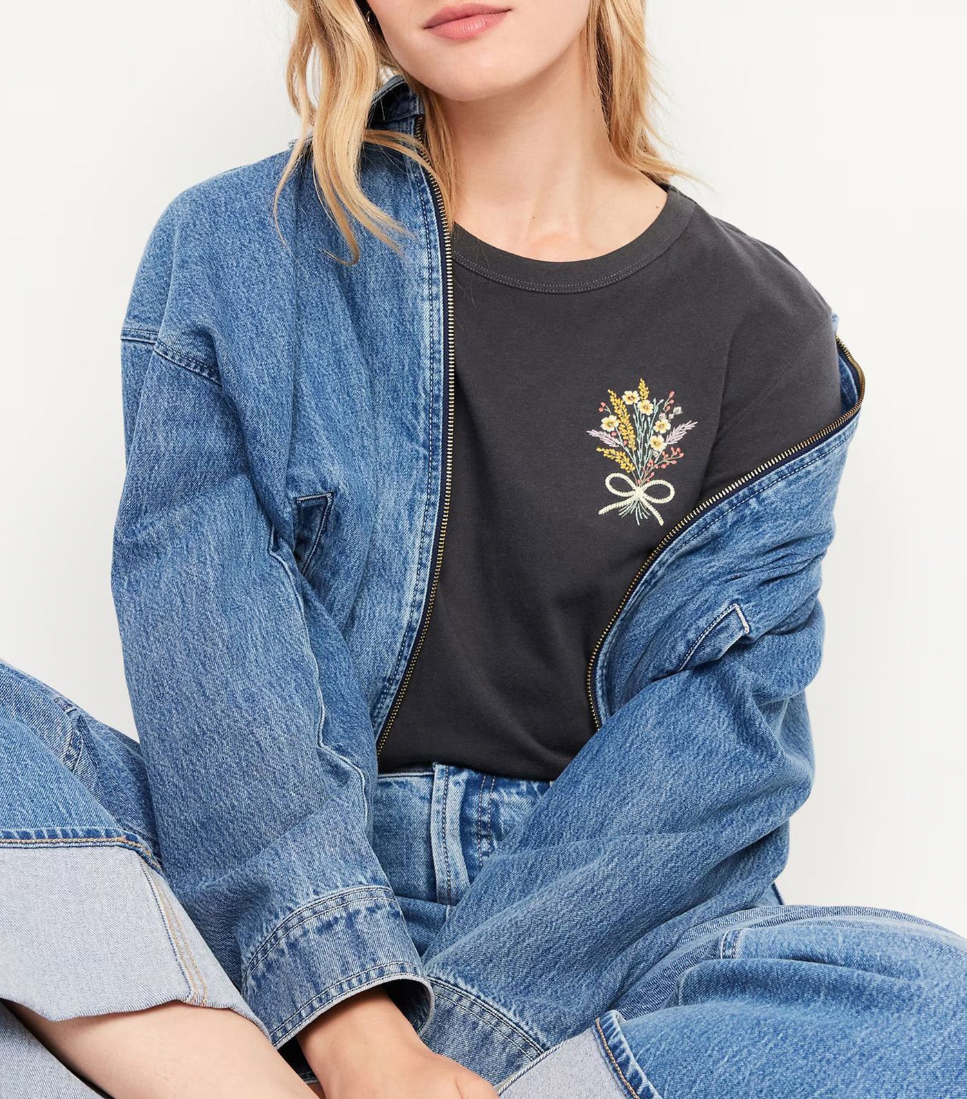 Old Navy EveryWear Crew-Neck Graphic T-Shirt Panther