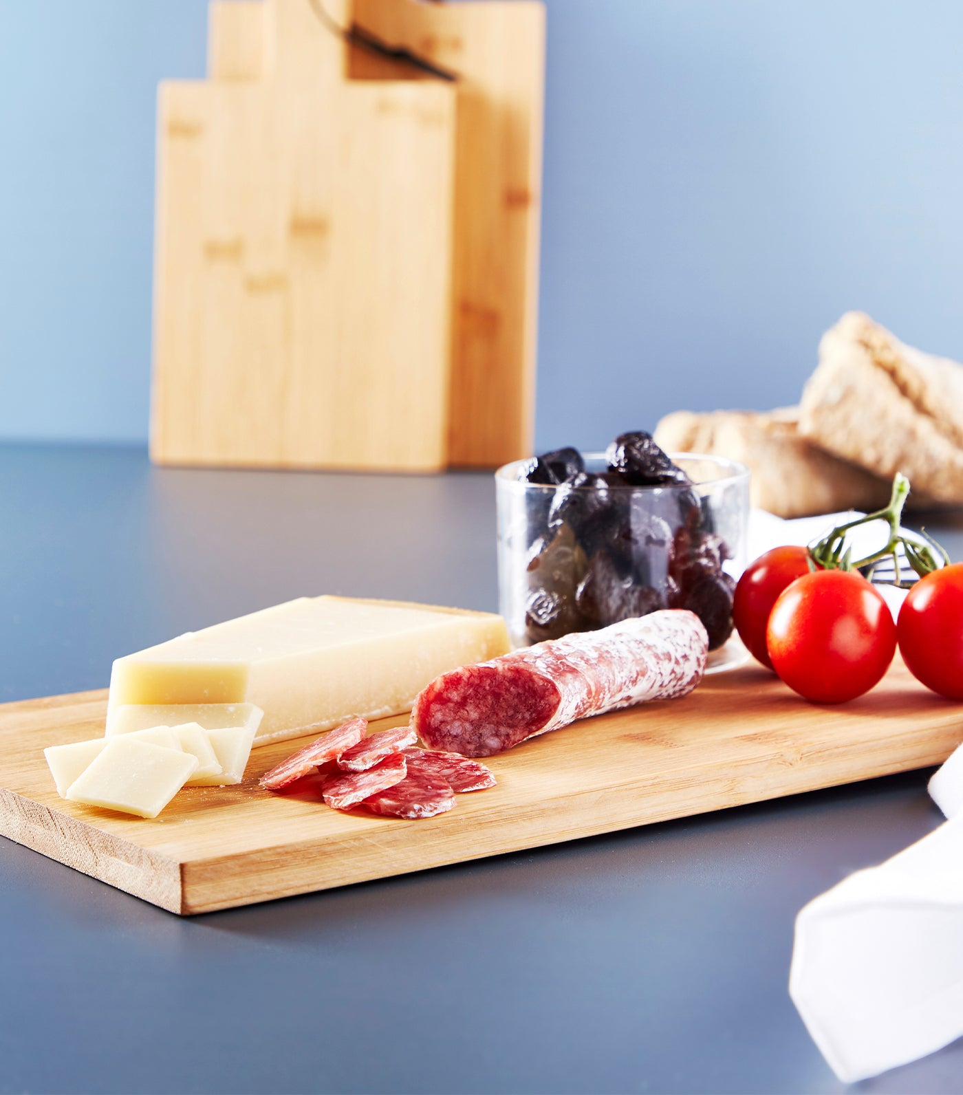 MakeRoom 3-Piece Cutting Board With Strings