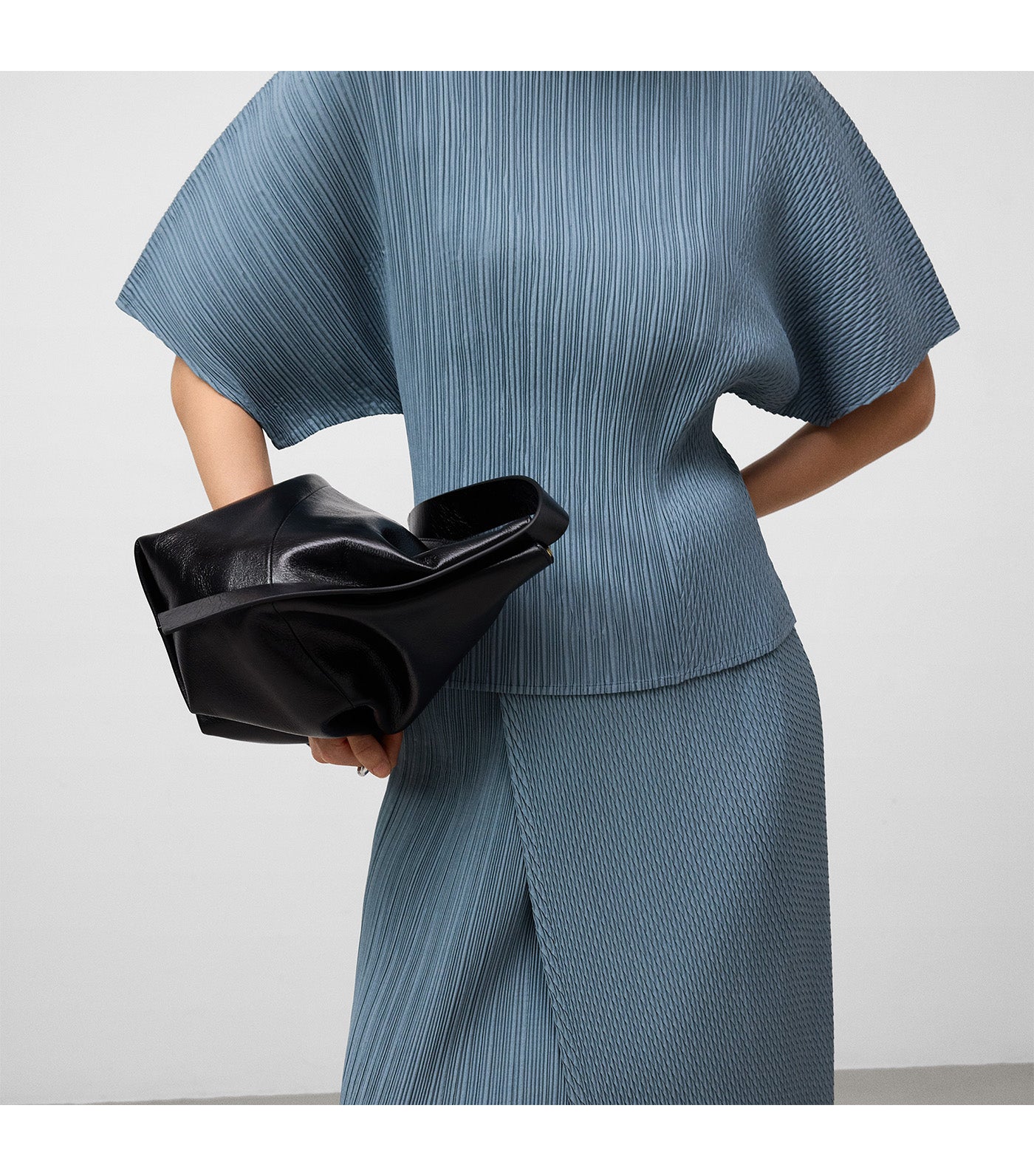 Straight Crinkle Skirt Gray-Blue