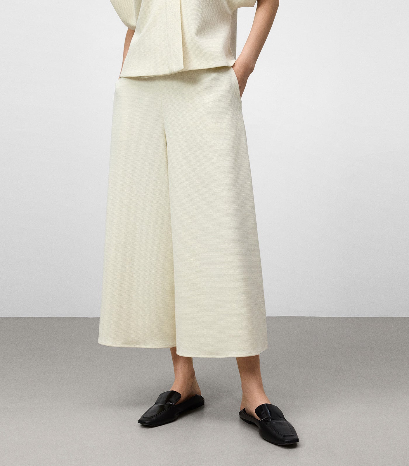 Adolfo Dominguez Textured Culotte Trousers Ecru