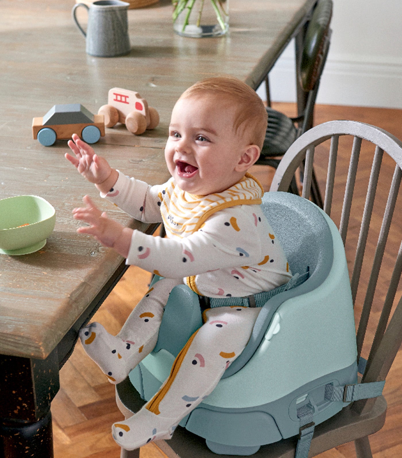 Bug 3-in-1 Floor & Booster Seat with Activity Tray