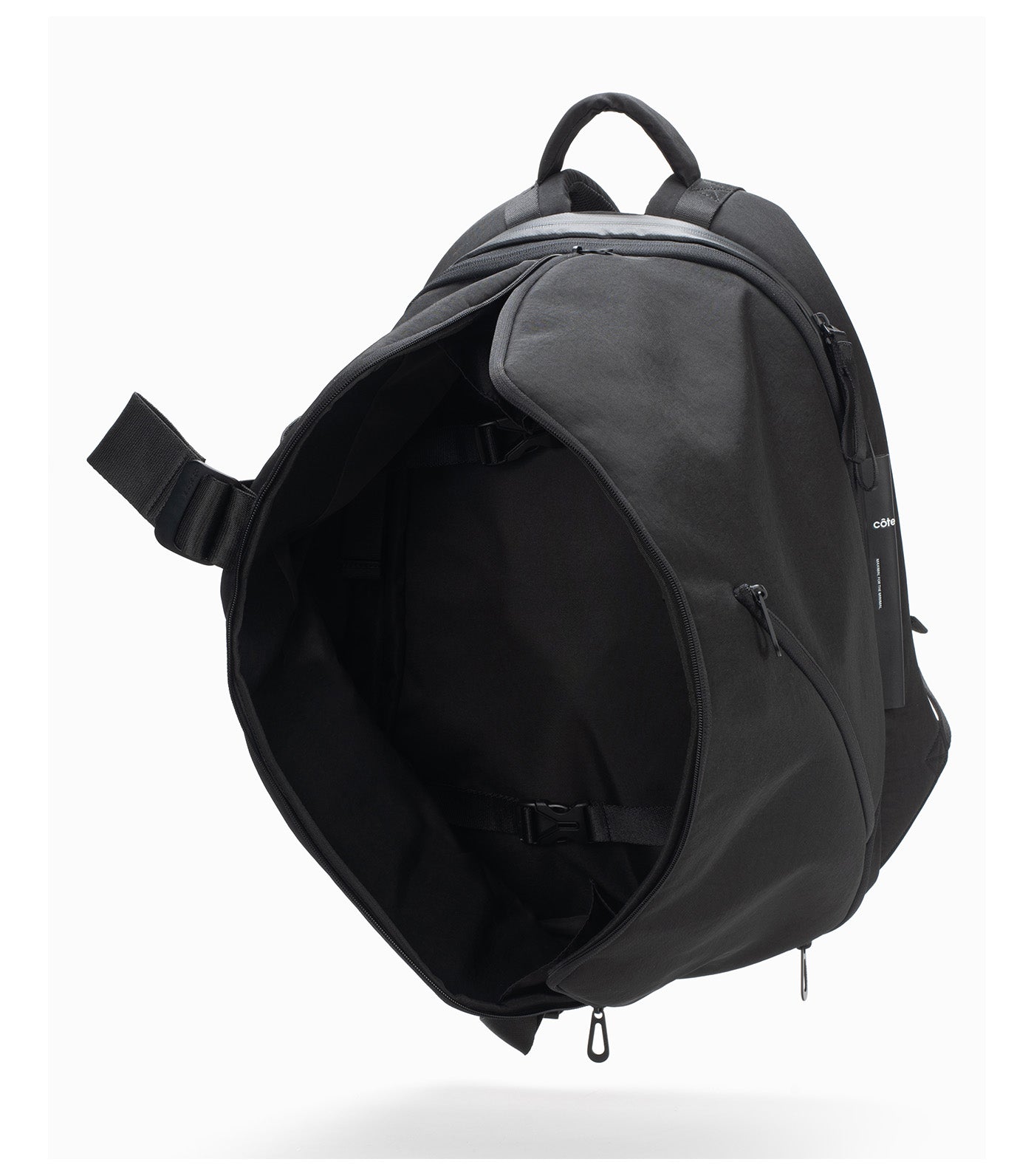 Isar M Round Carbon Black
