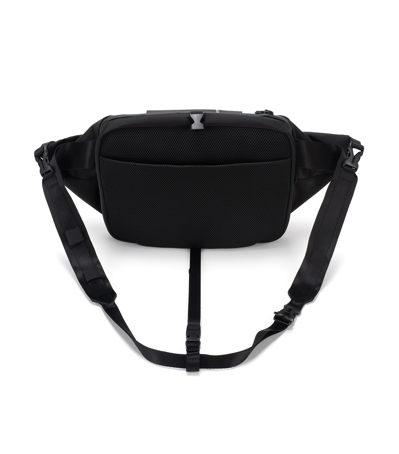 Isarau L Sleek Black