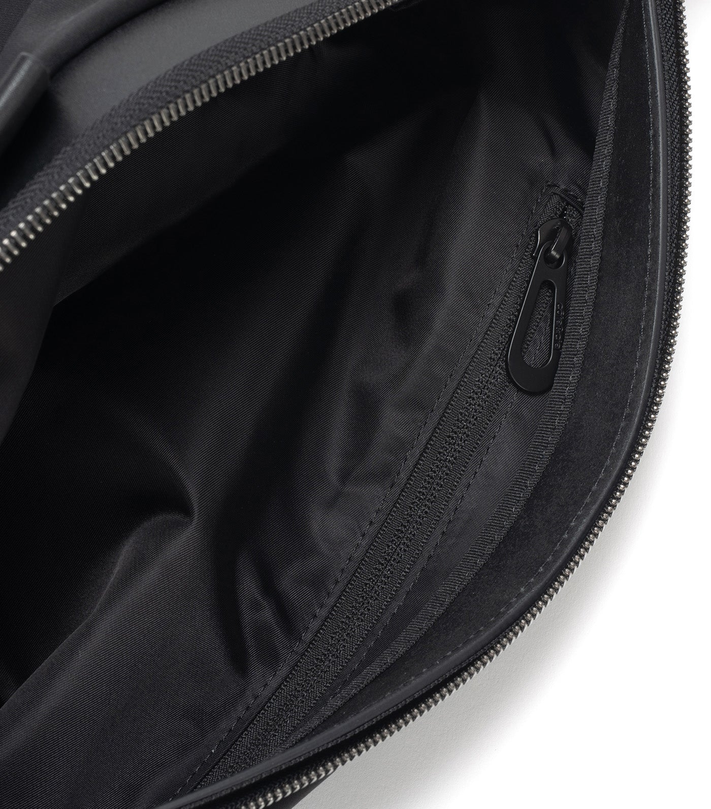 Orne Onyx Black
