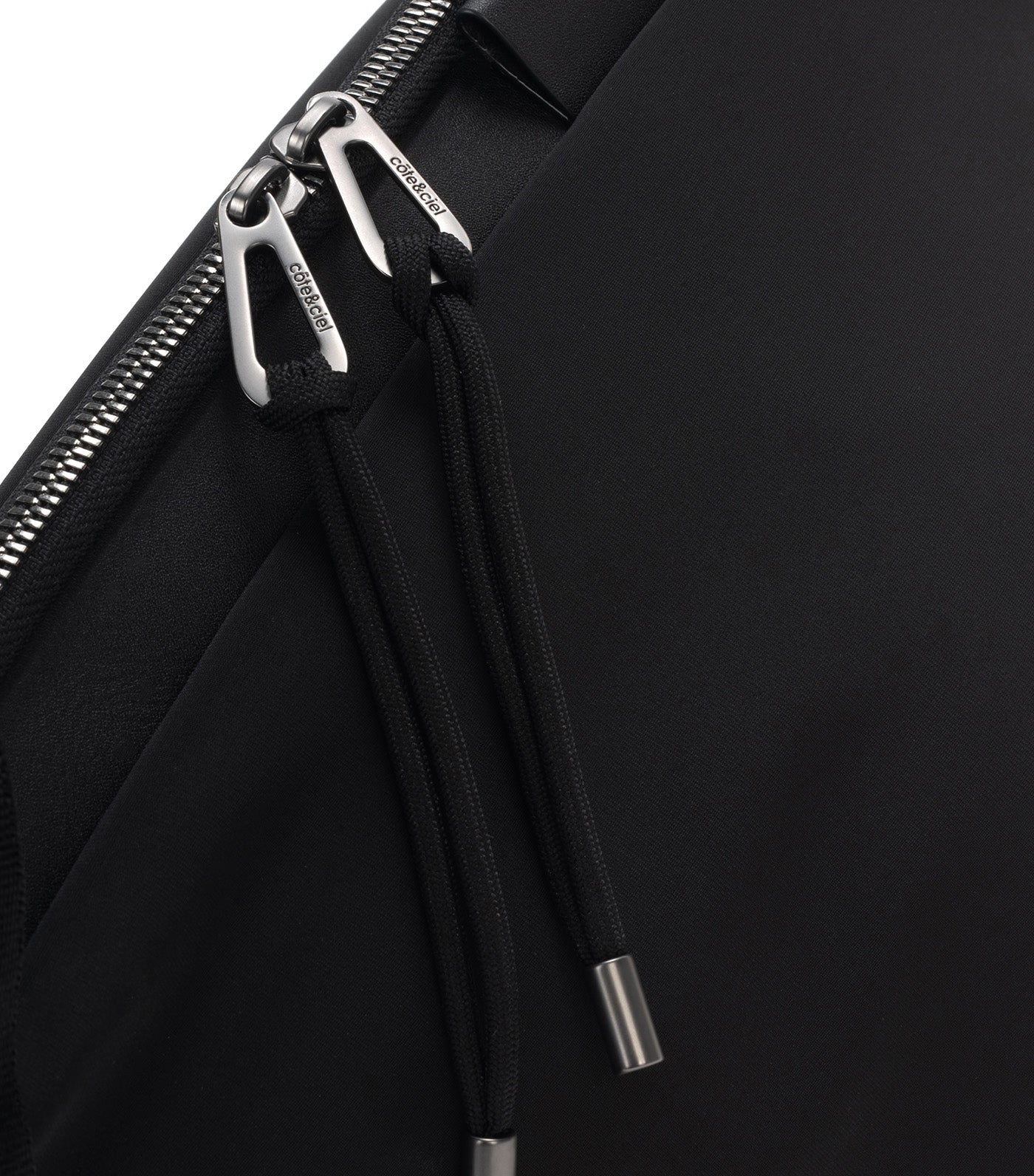 Orne Onyx Black