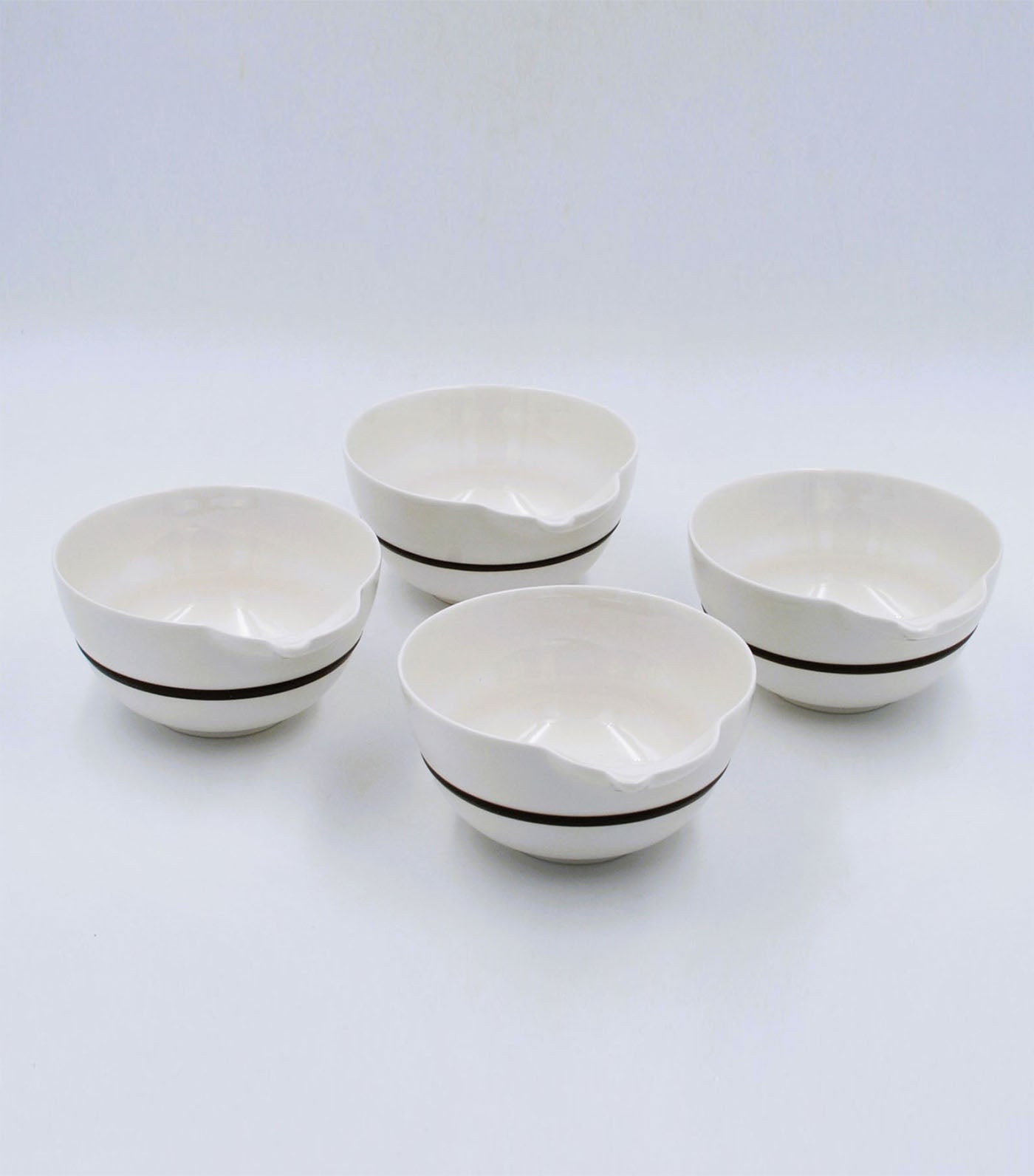 Multiple Choice 4-Piece KR8 Shape Tea Bowl Set - Earth Brown