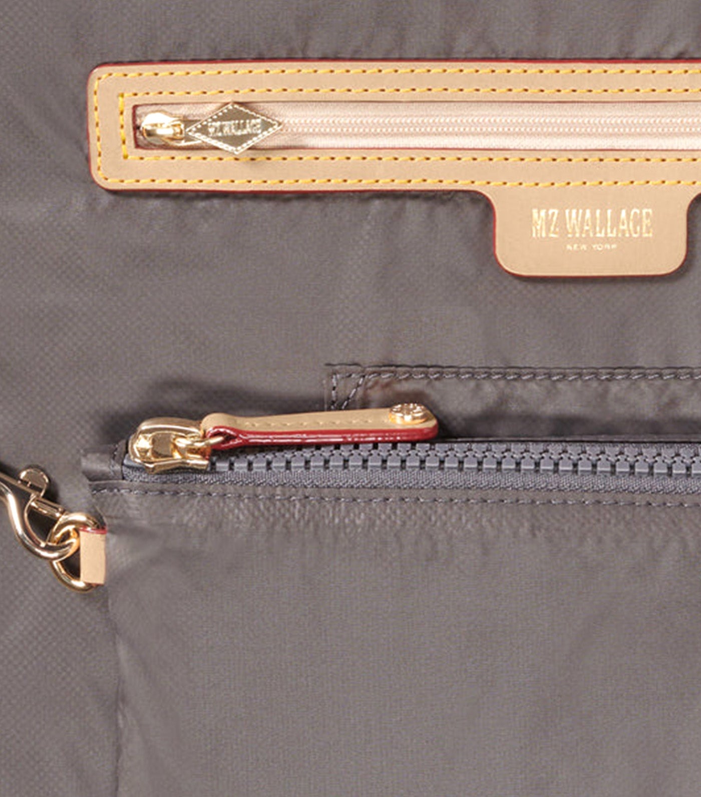 Medium Metro Tote Deluxe Magnet