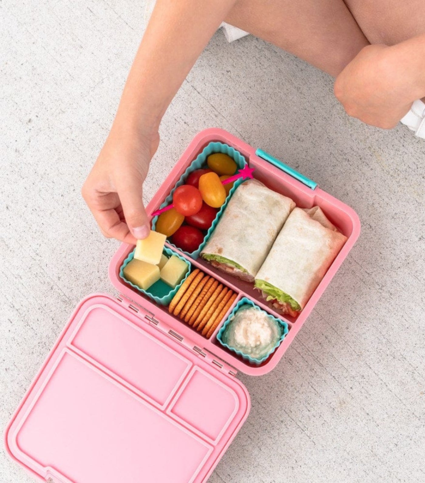Yumbox Little Lunch Box Co Bento Three Strawberry