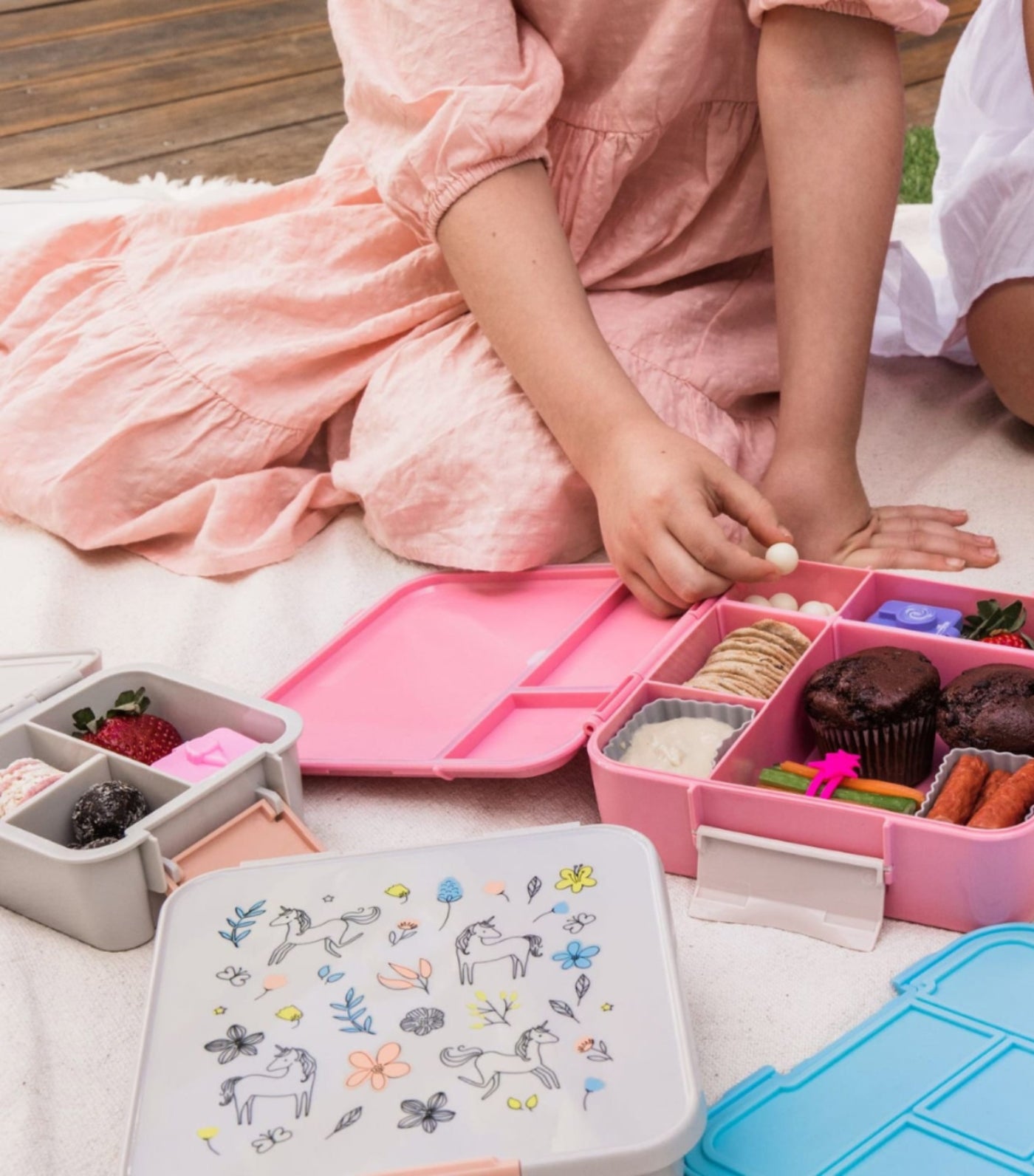 Yumbox Little Lunch Box Co Bento Three+ Blush Pink