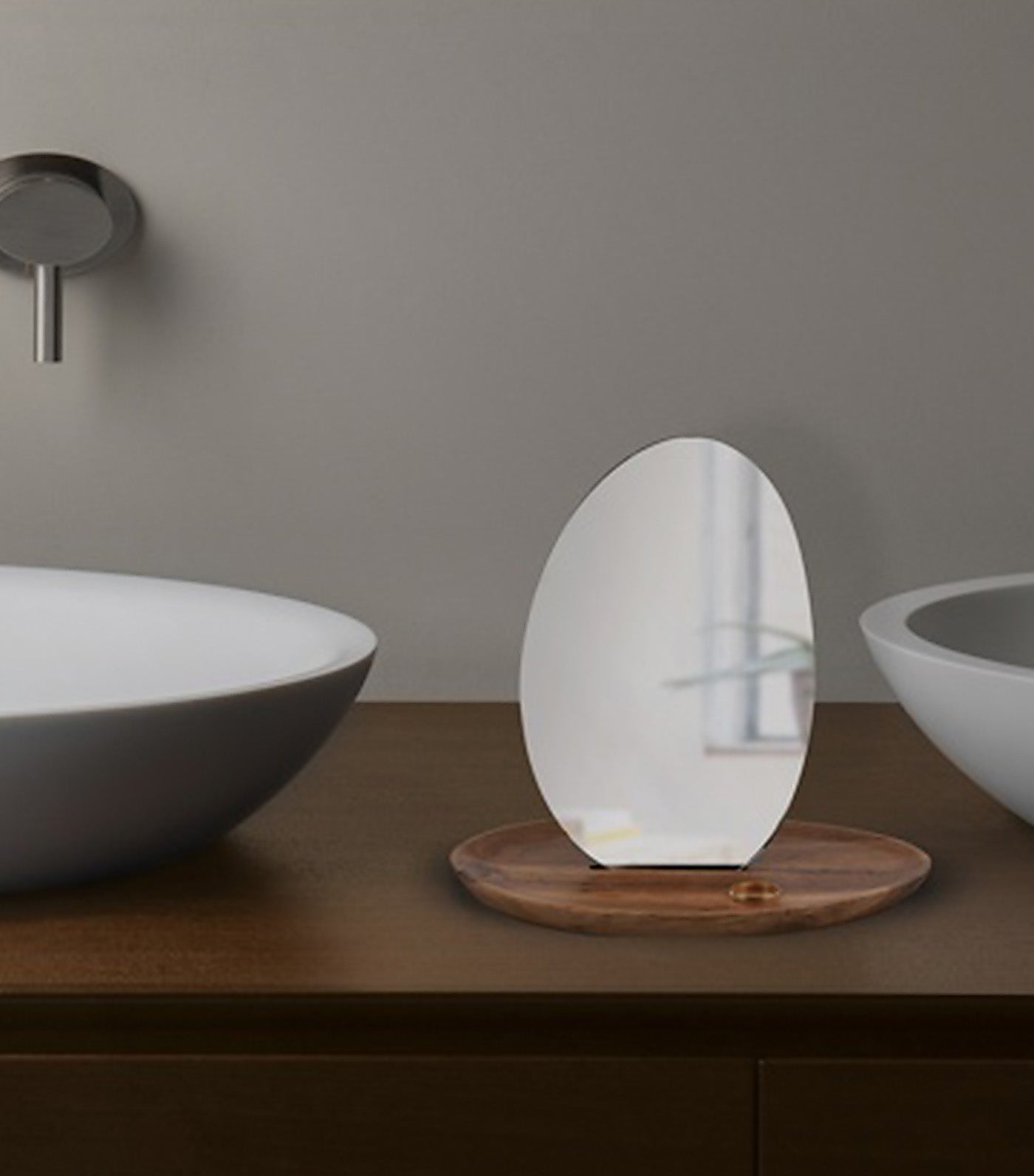 MakeRoom Alesia Mirror On Oval Base