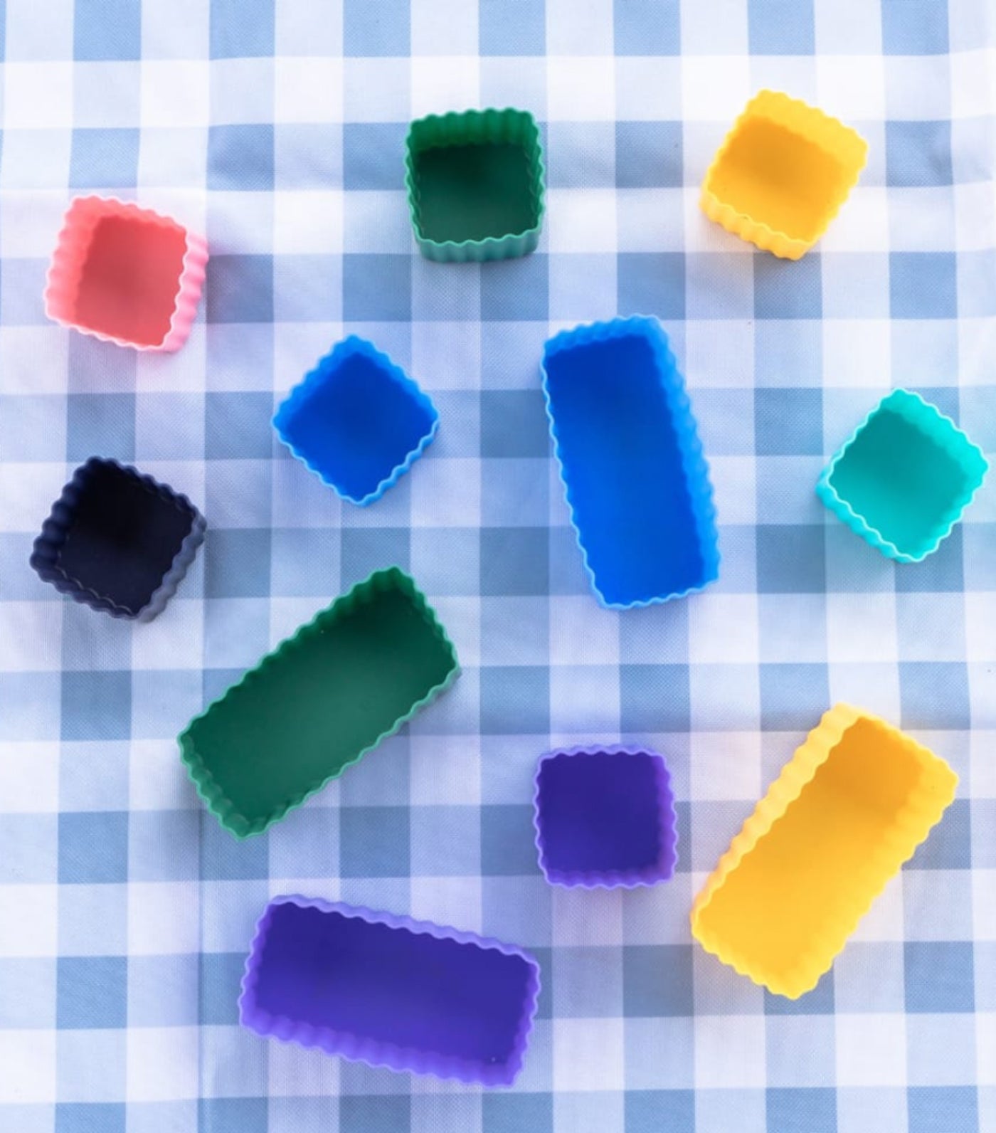 Yumbox Little Lunch Box Co Bento Cups Strawberry