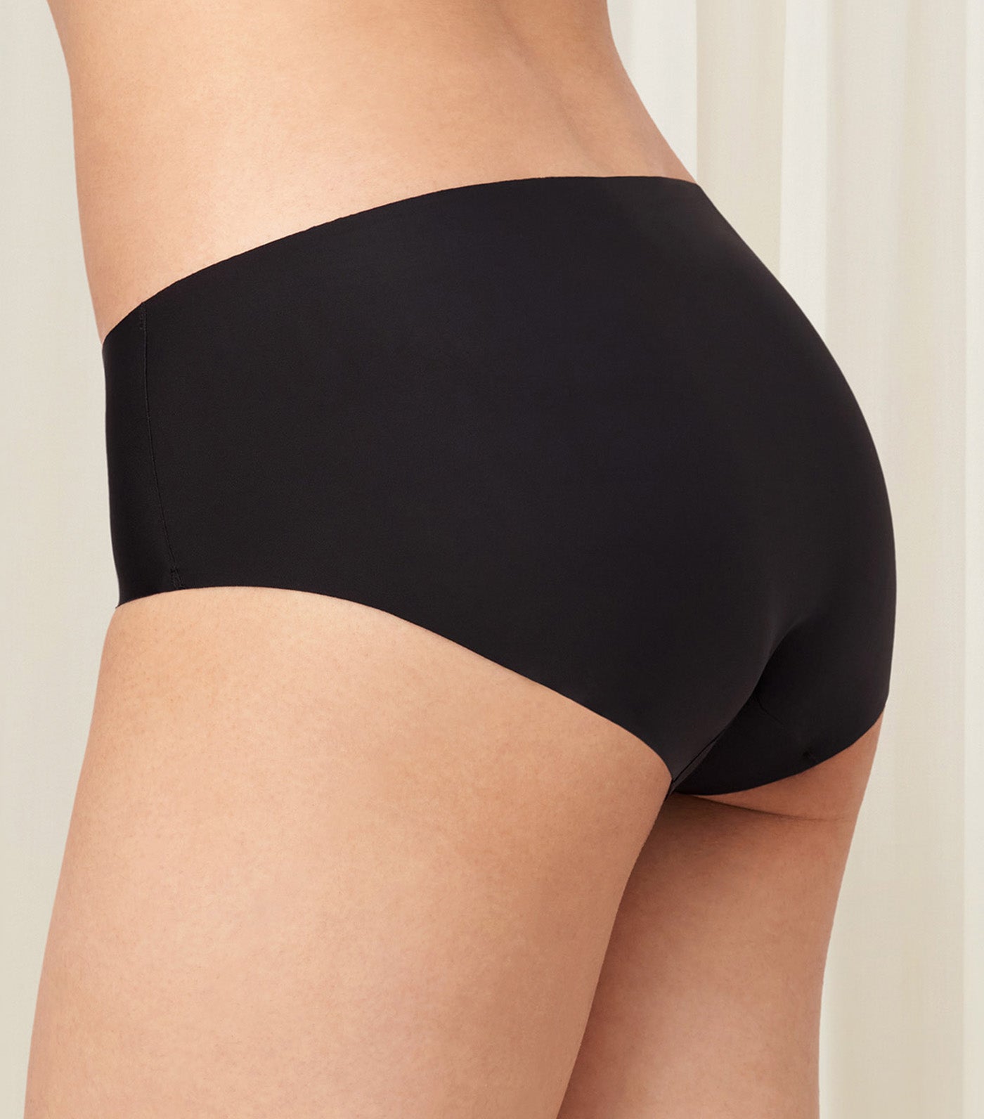 Tri-Zone Seamless Panty Black