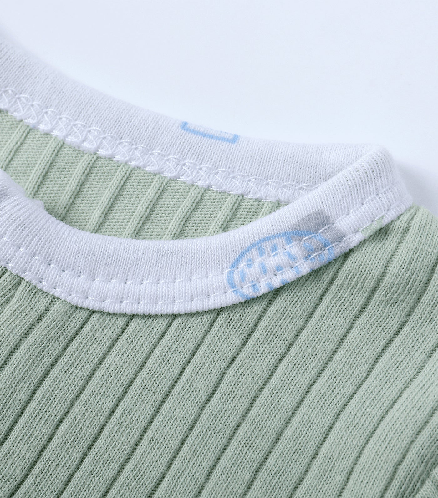 2 Piece Set of Romper and Hat