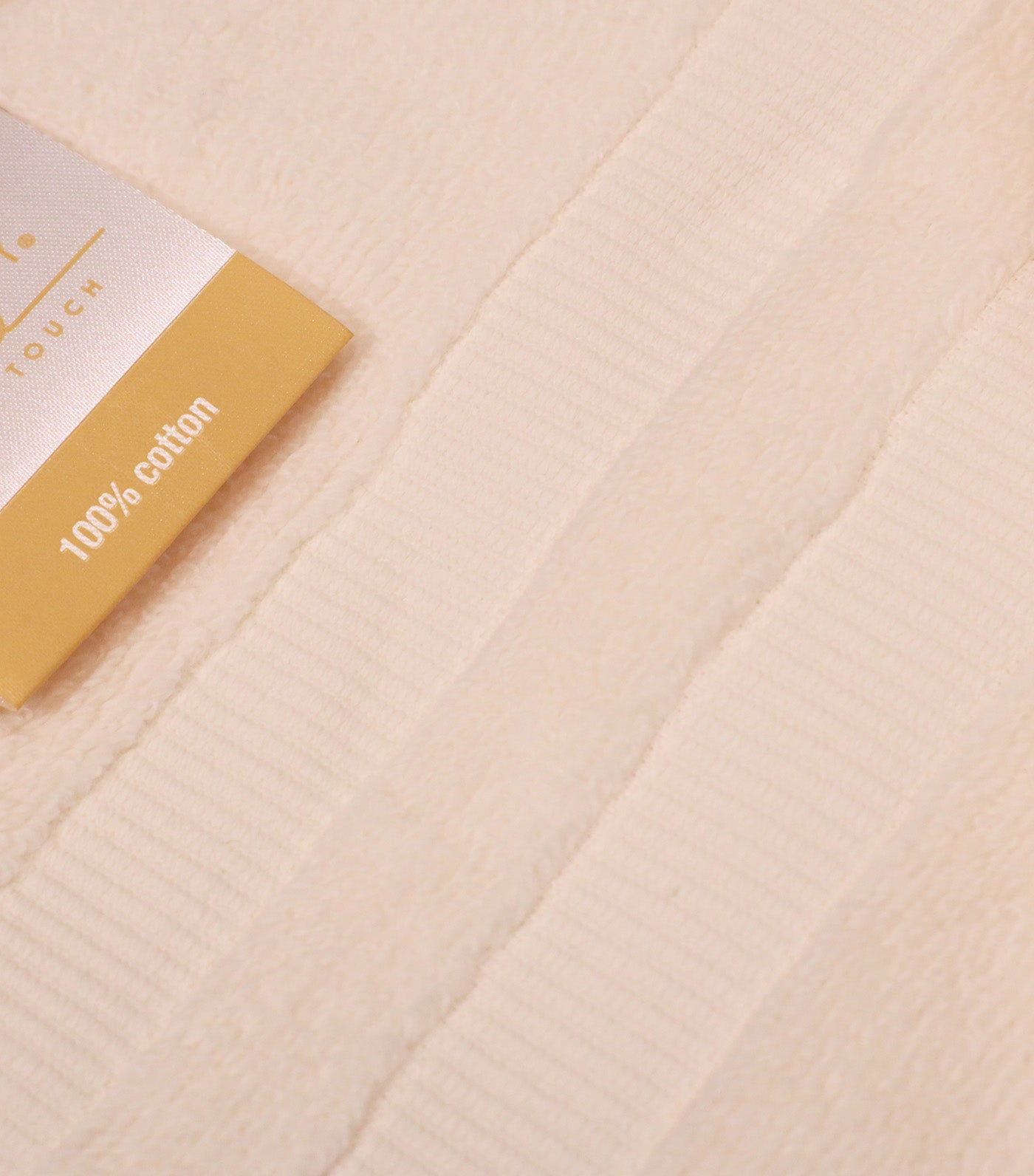Amario Bath Towel Ivory