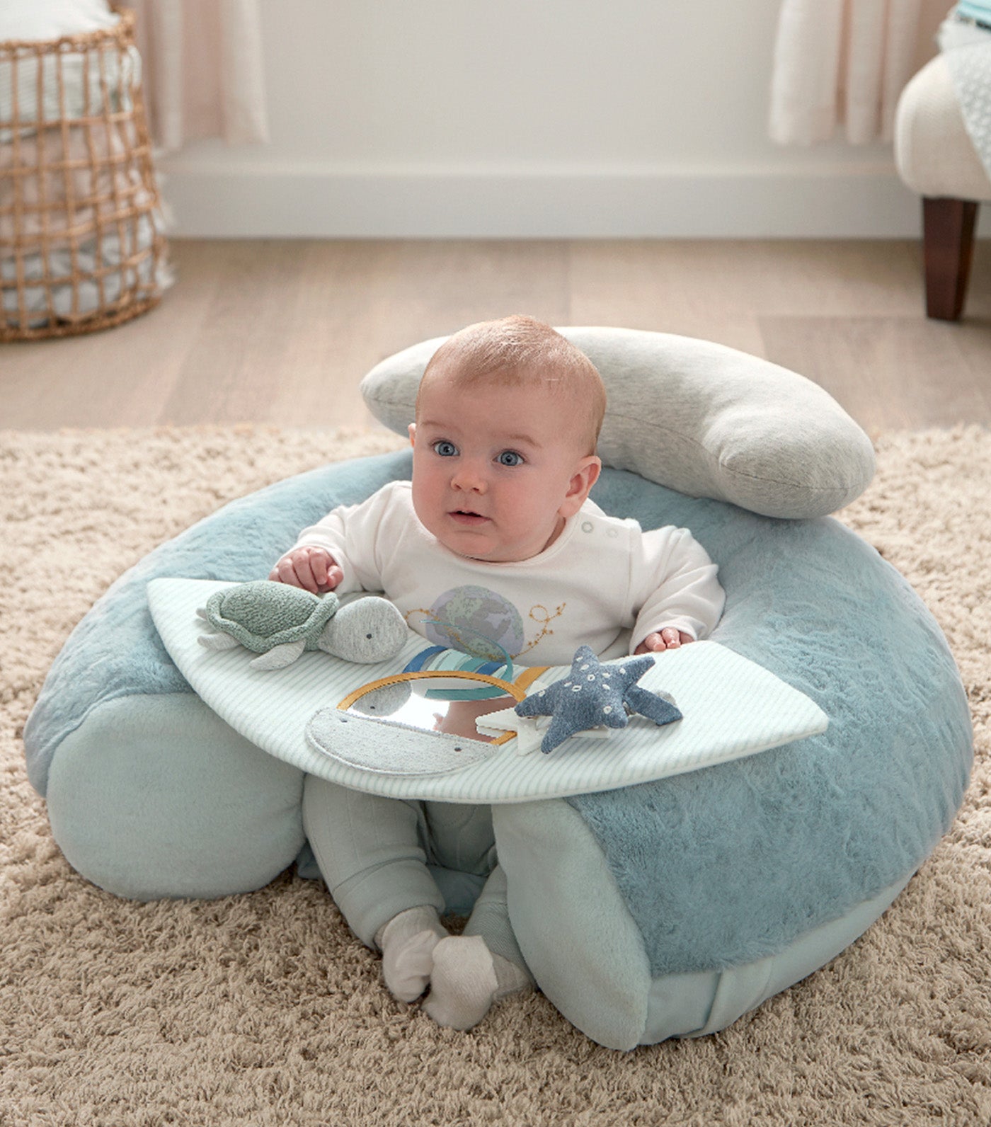 Welcome to the World Under the Sea