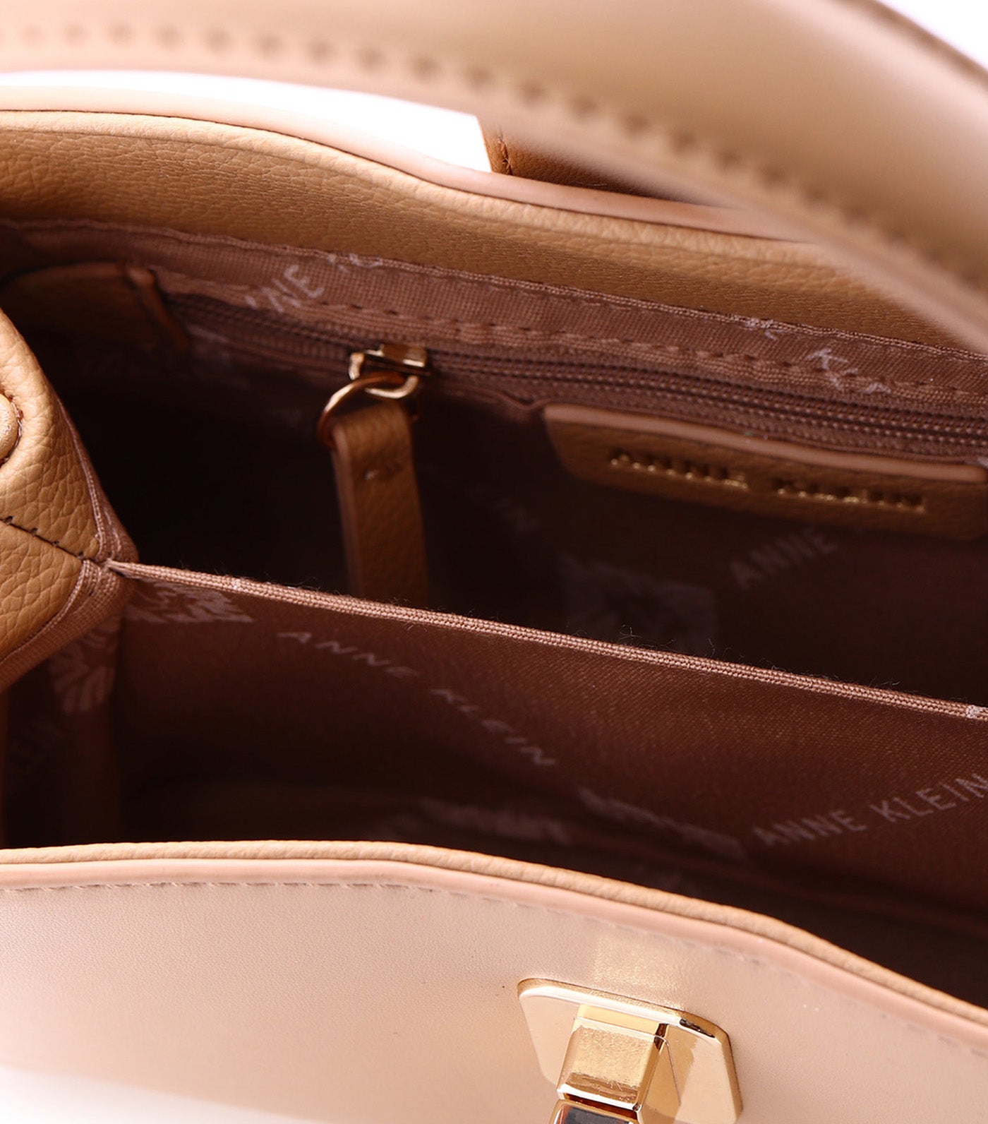 Mini Top Handle with Enamel Turn Lock Latte