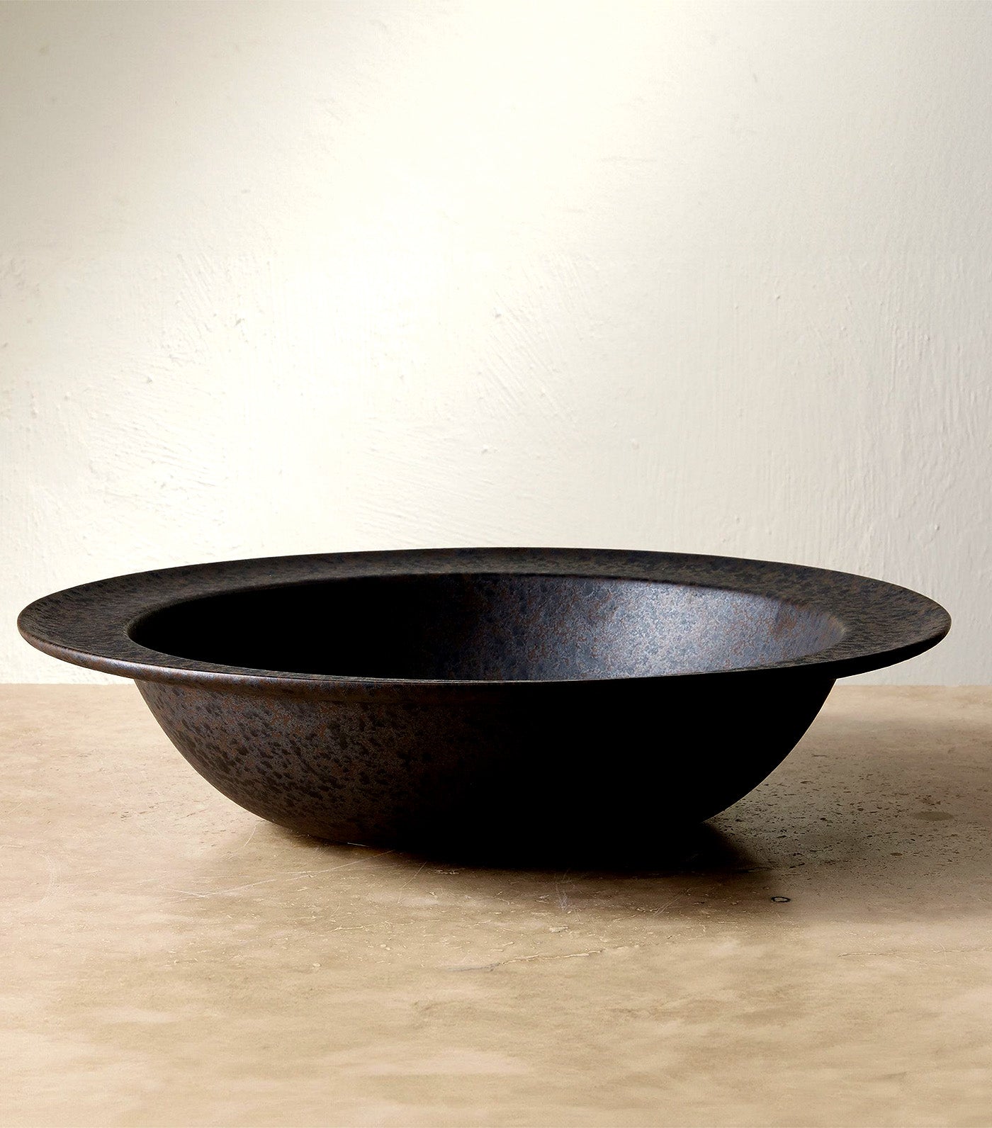Lucia Wide Rim Dinnerware Collection