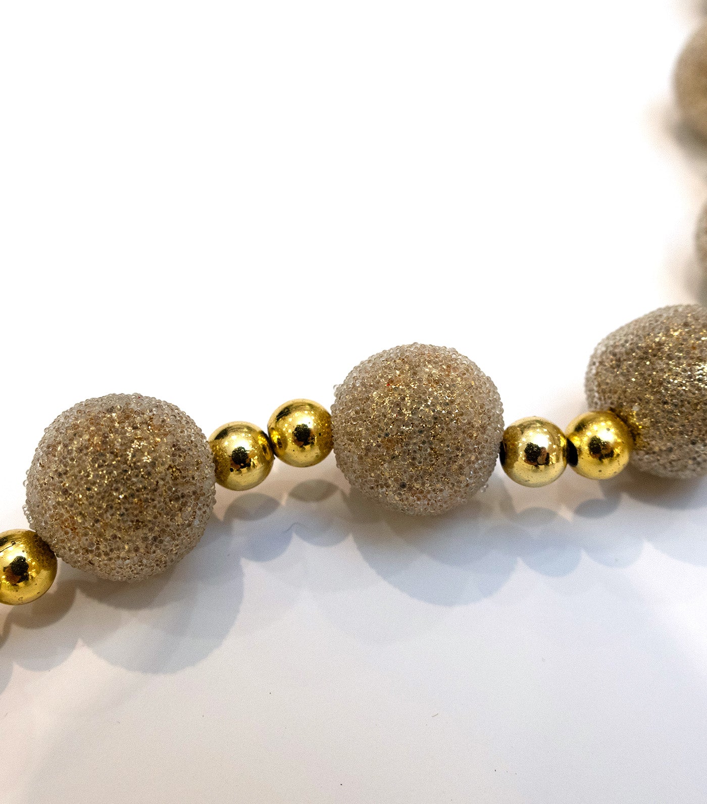 Frosted Garland Balls 5ft