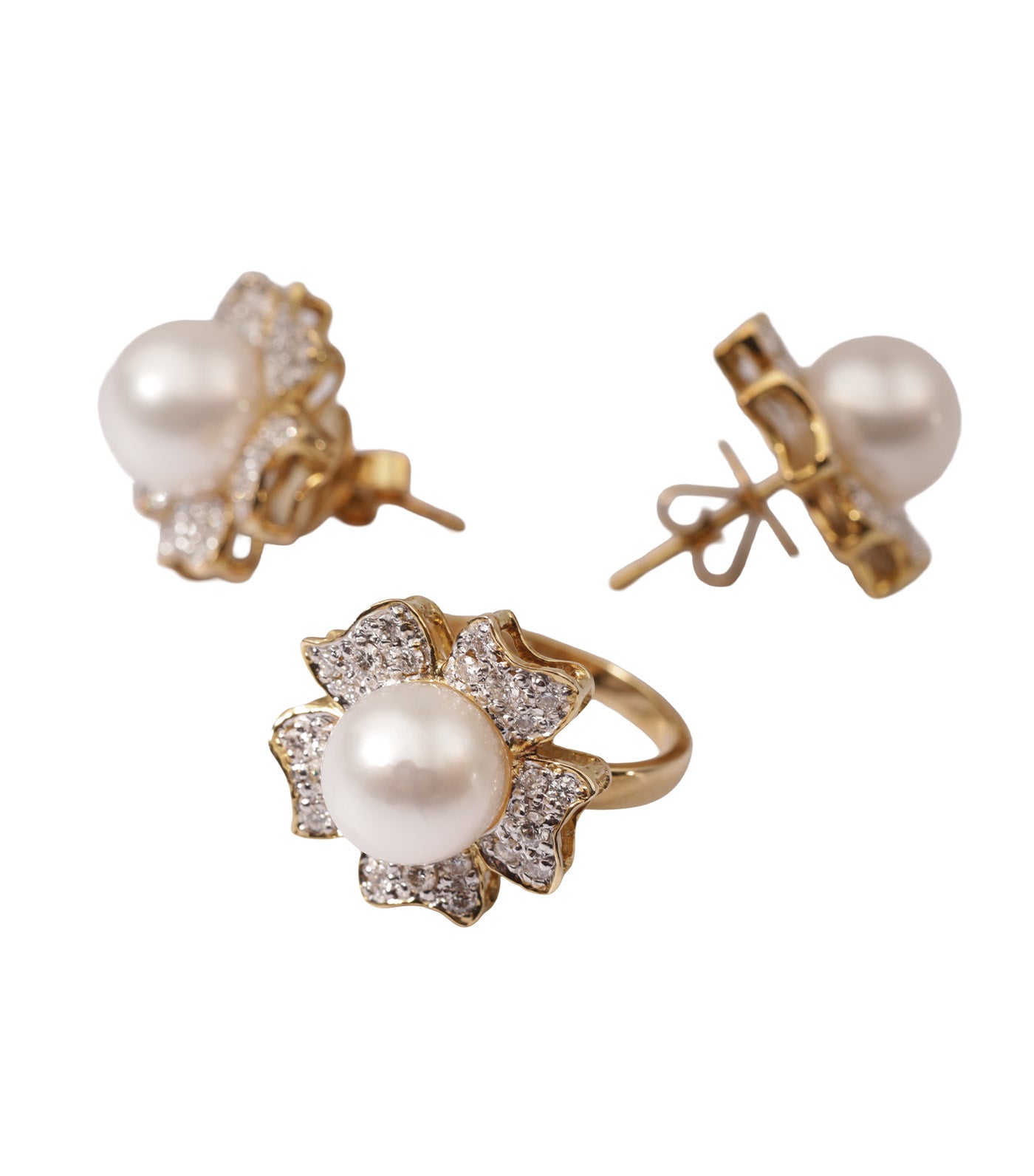 South Sea Pearls Ring and Earrings Set White