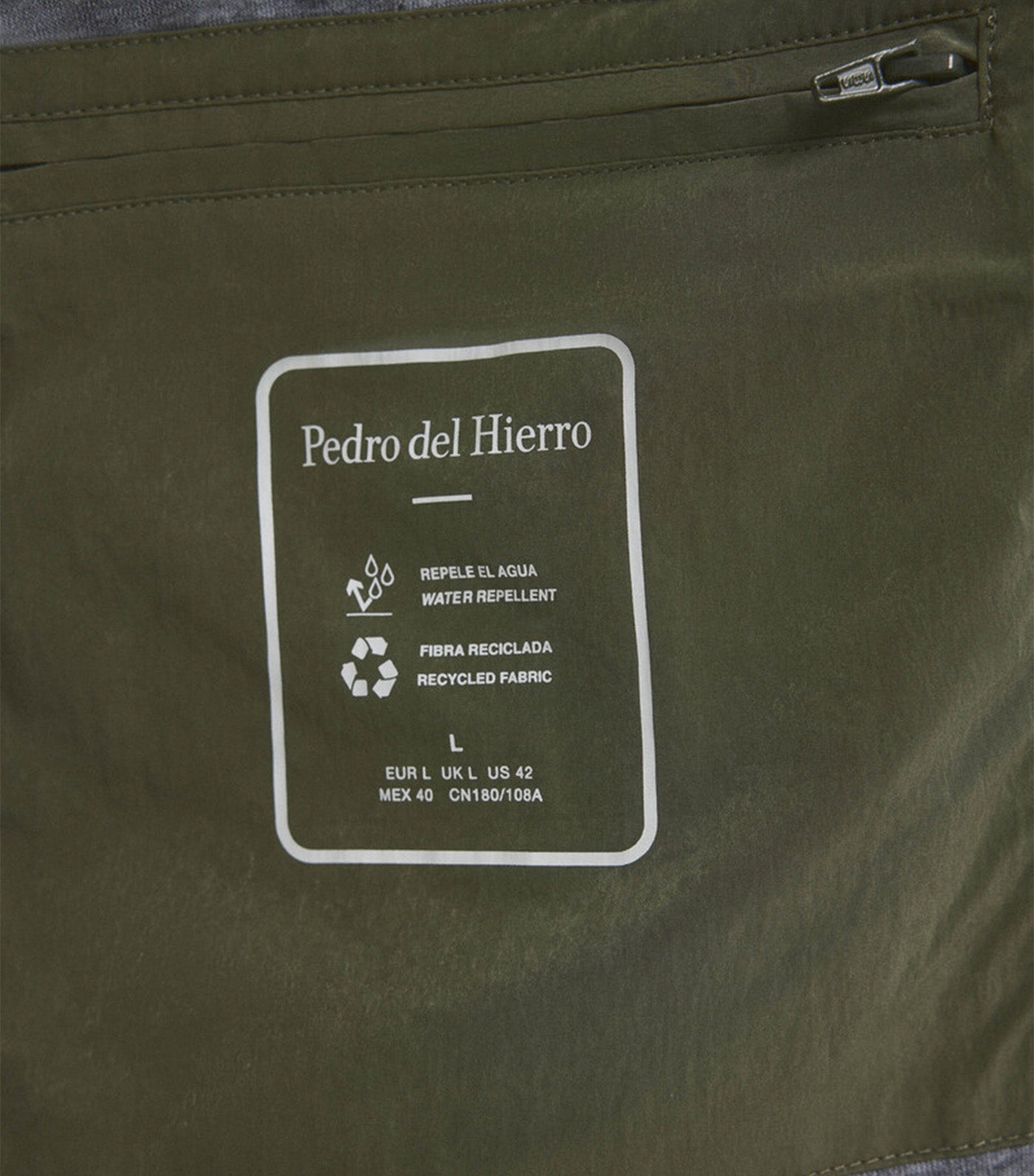 Technical Jacket with Four Pockets Green