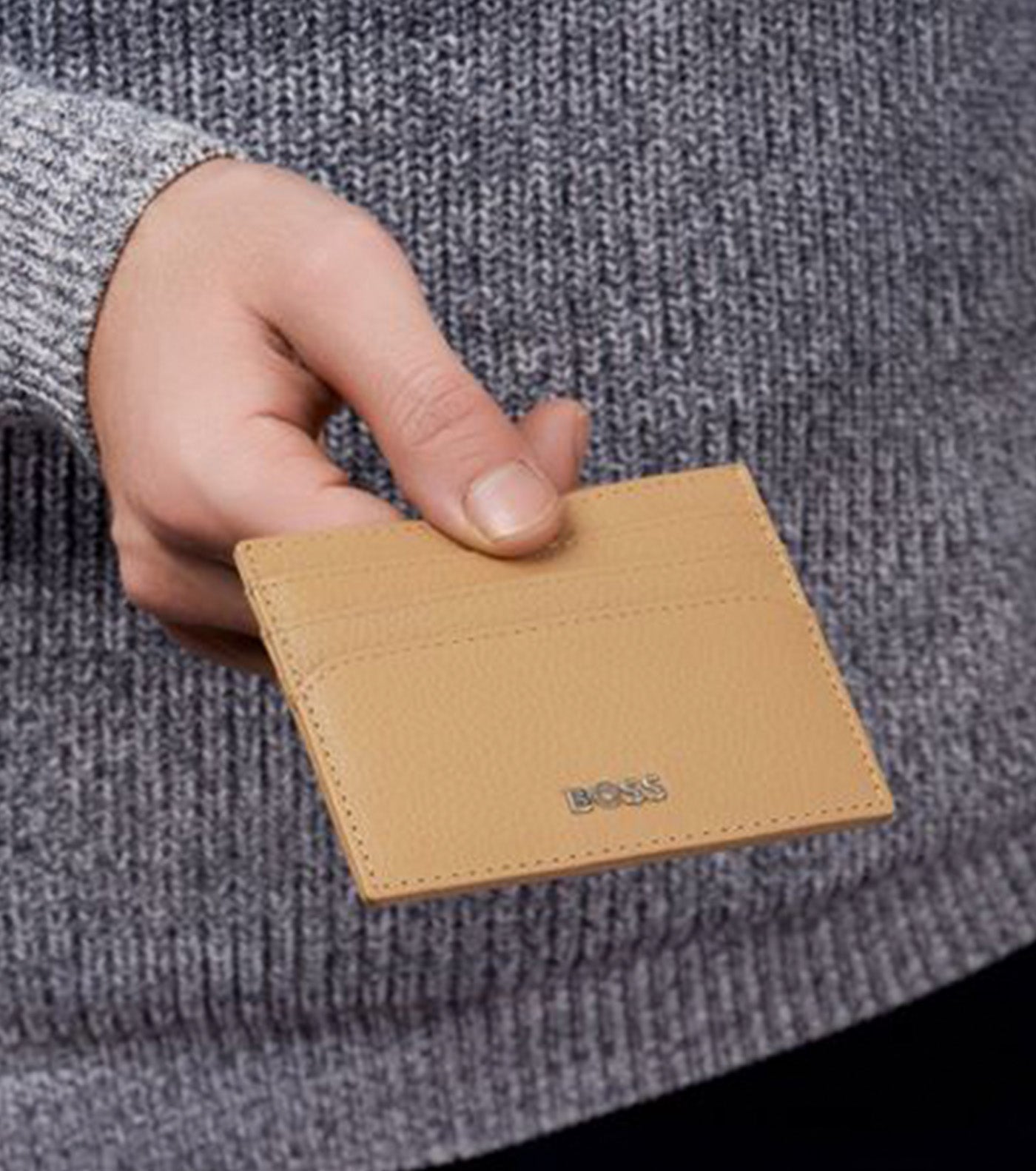 Card Holder Classic Grained Camel