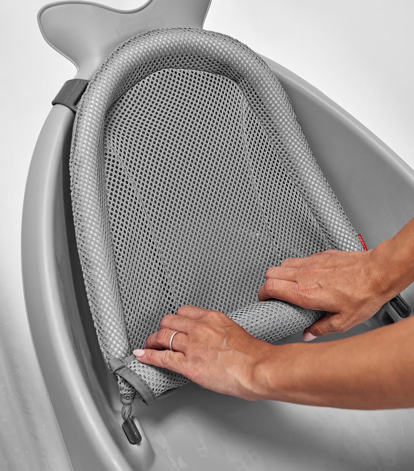 Moby Smart Sling 3-Stage Tub Gray