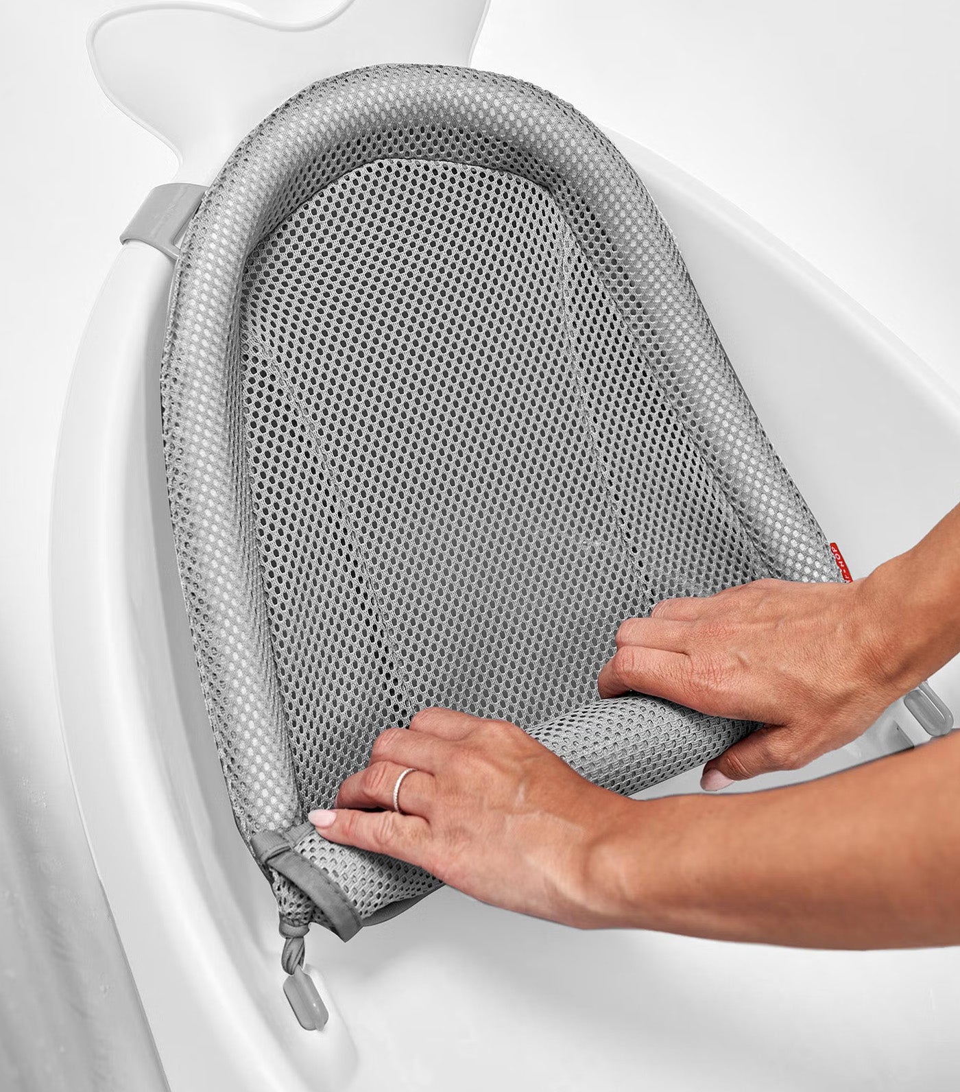 Moby Smart Sling 3-Stage Tub White