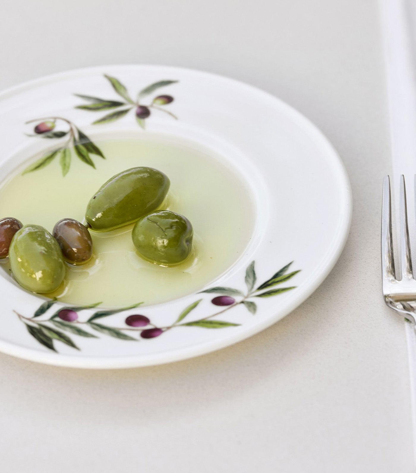 Monique Lhuillier Olive Orchard Dinnerware Collection