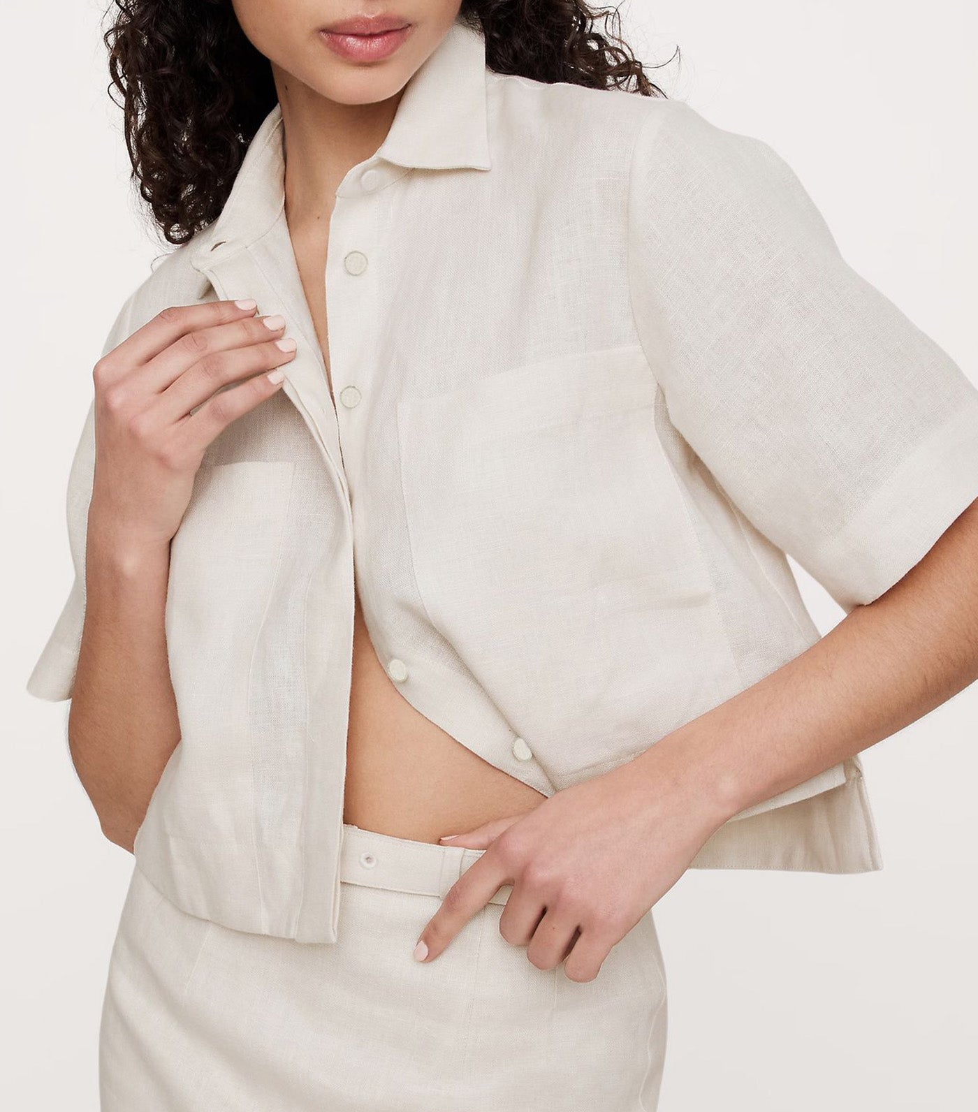 Boxy Linen Cropped Shirt